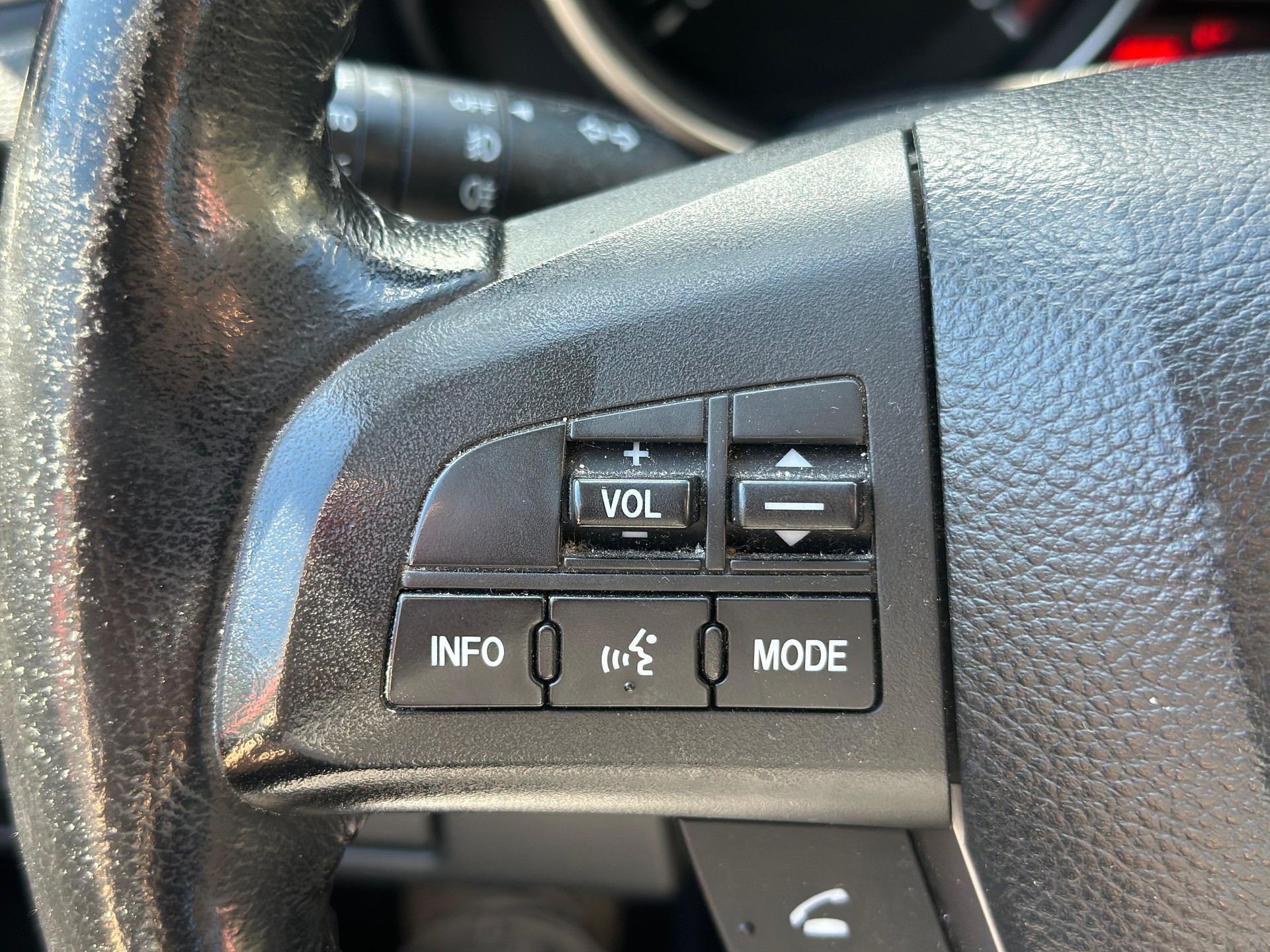 MAZDA 5 2.0 16V Exclusive-image-18