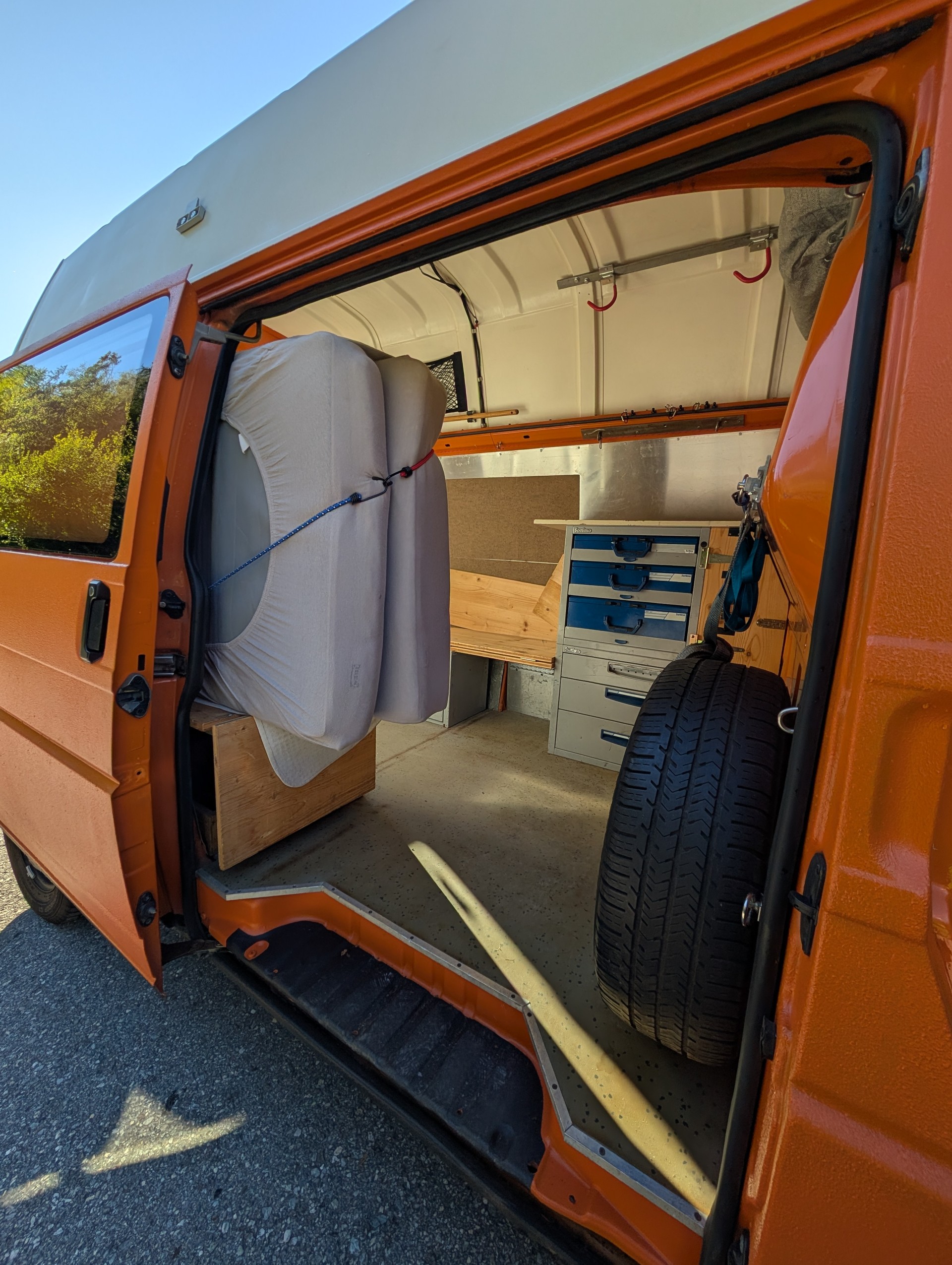 VW T4 2.5 TDI syncro Hochdach-image-1