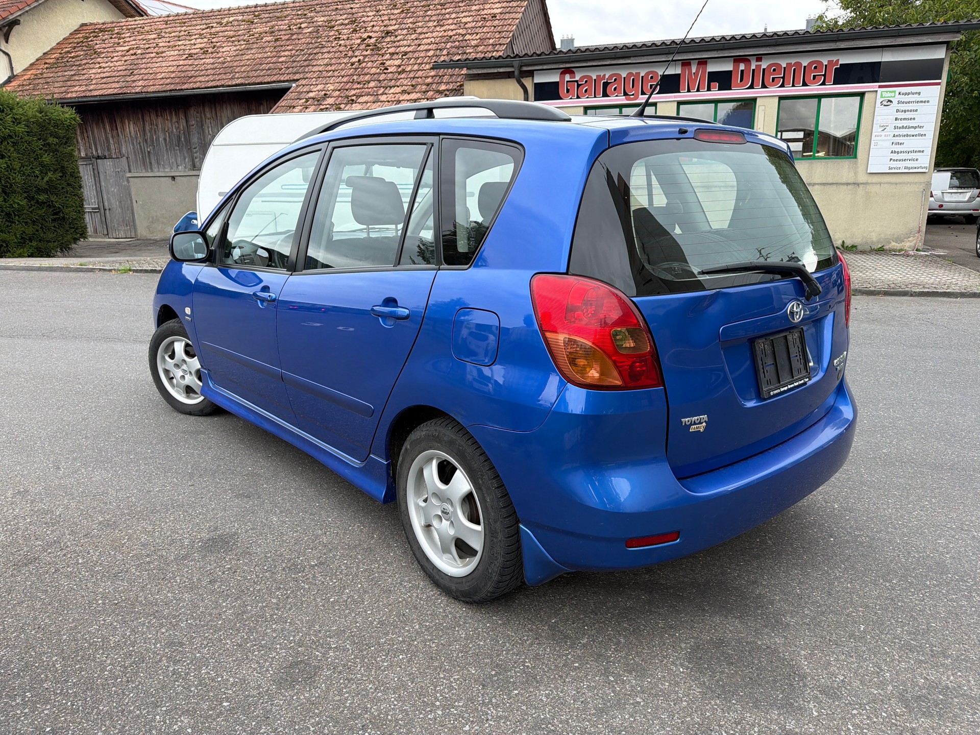 TOYOTA Corolla Verso 1.6 Linea Sol Family-image-2