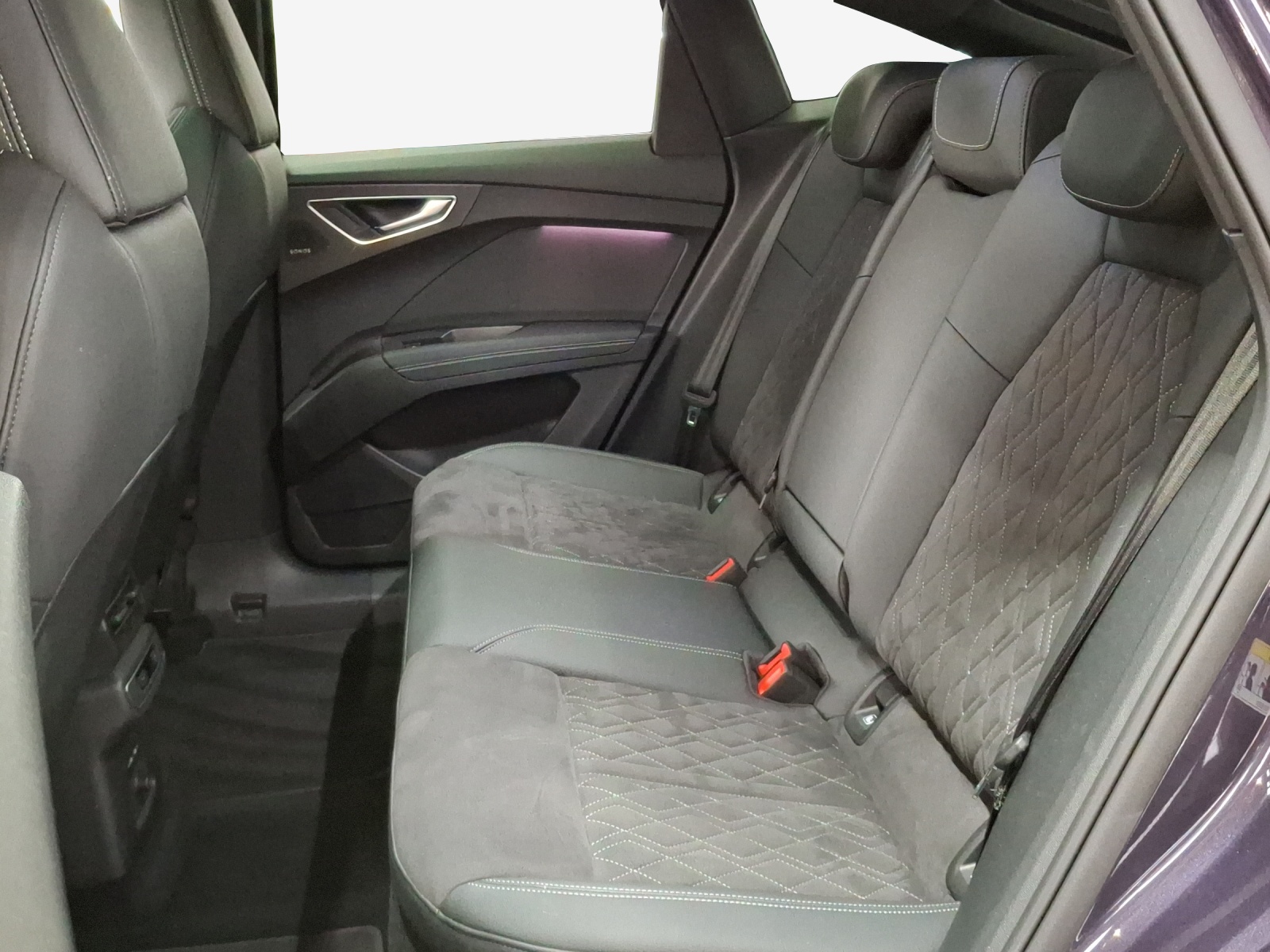 AUDI Q4 Sportback e-tron 45 quattro-image-11