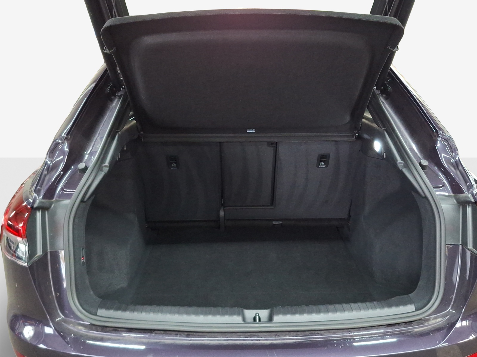 AUDI Q4 Sportback e-tron 45 quattro-image-12