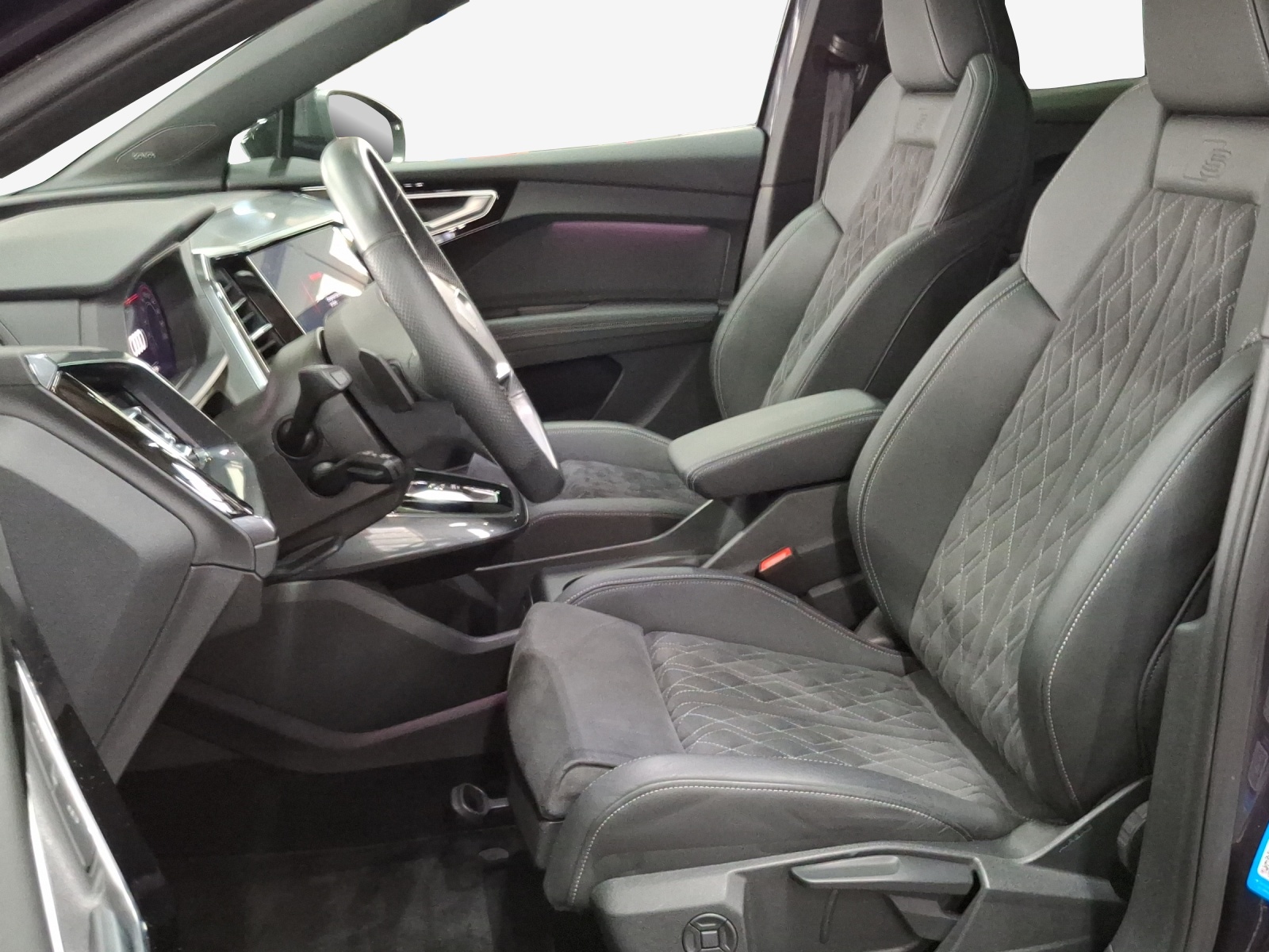 AUDI Q4 Sportback e-tron 45 quattro-image-7