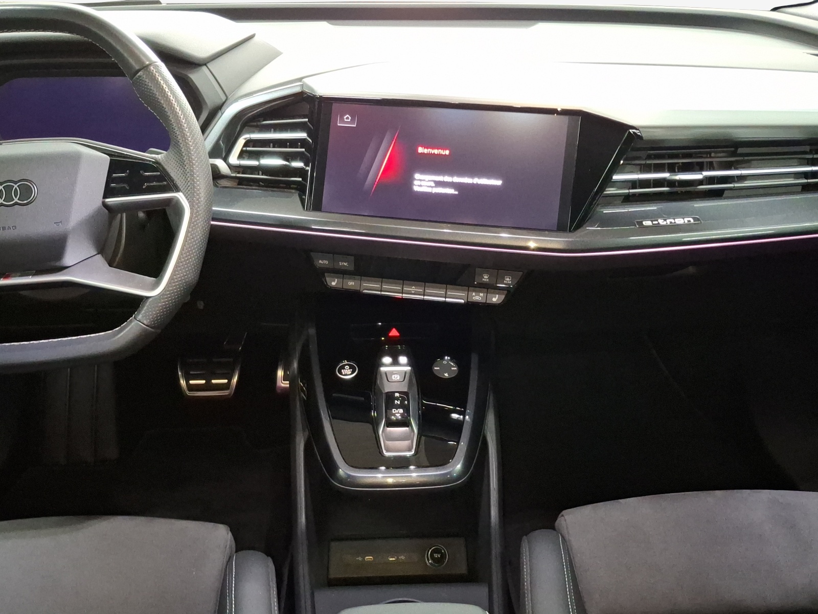 AUDI Q4 Sportback e-tron 45 quattro-image-9