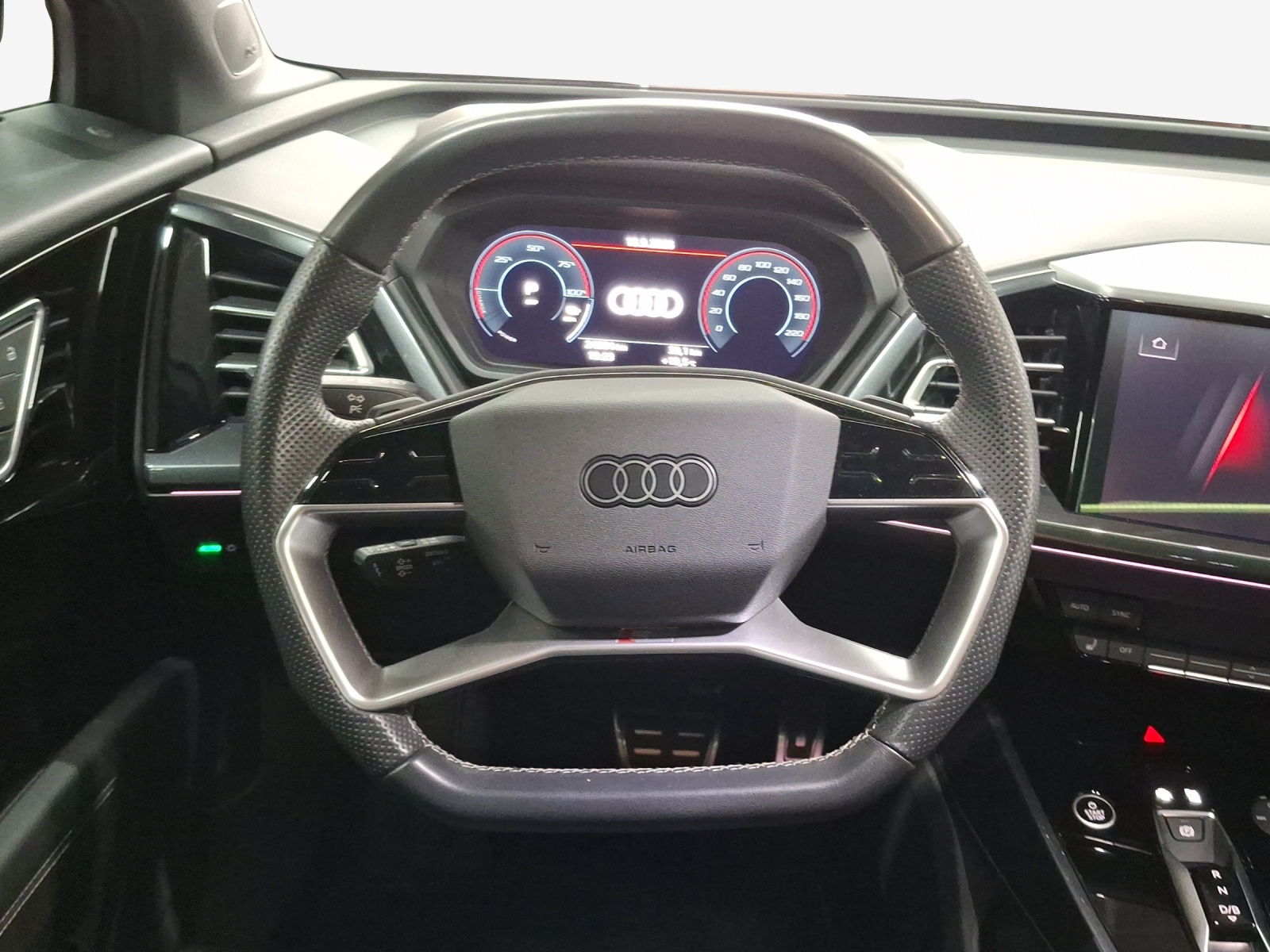 AUDI Q4 Sportback e-tron 45 quattro-image-8