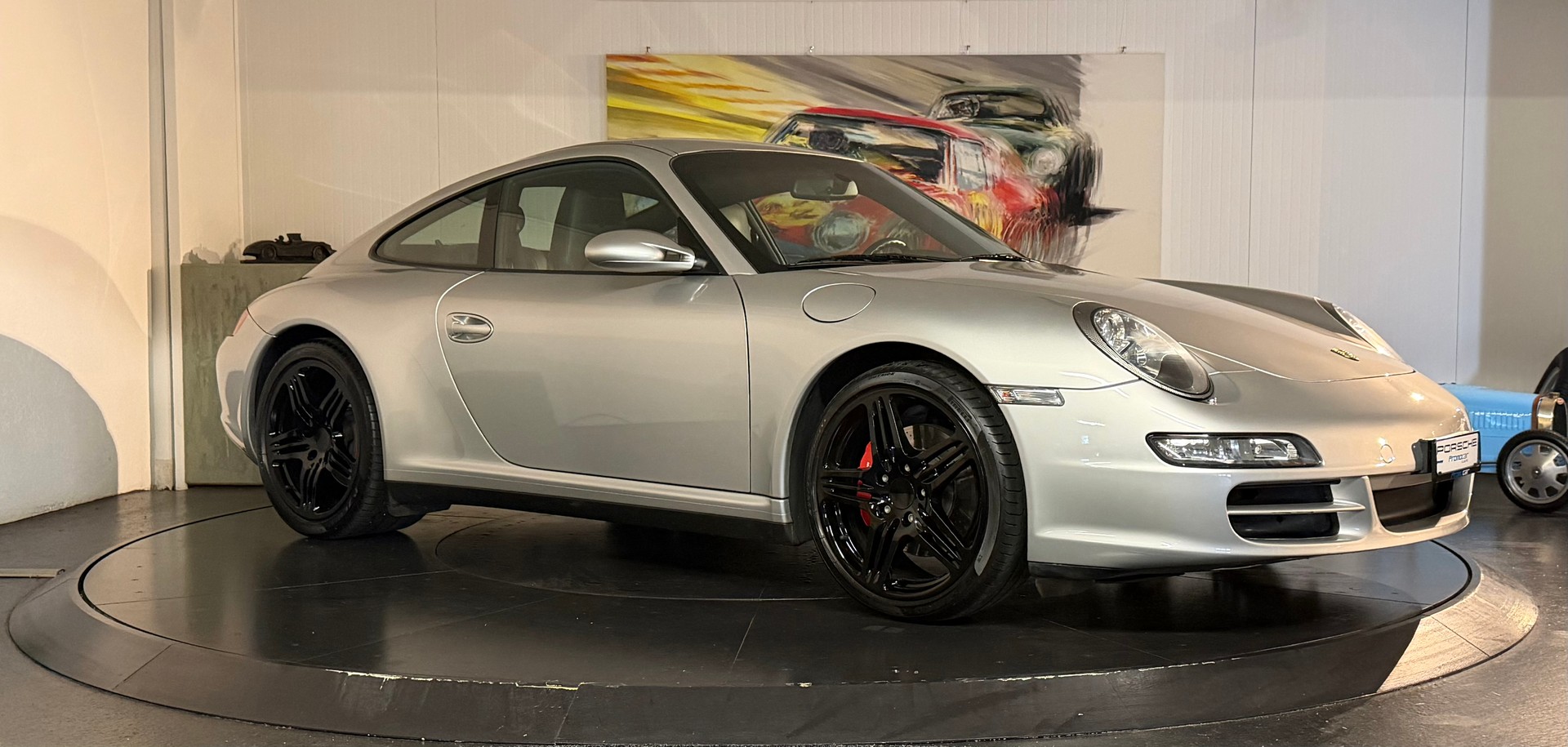 PORSCHE 911 Carrera 4S-image-6