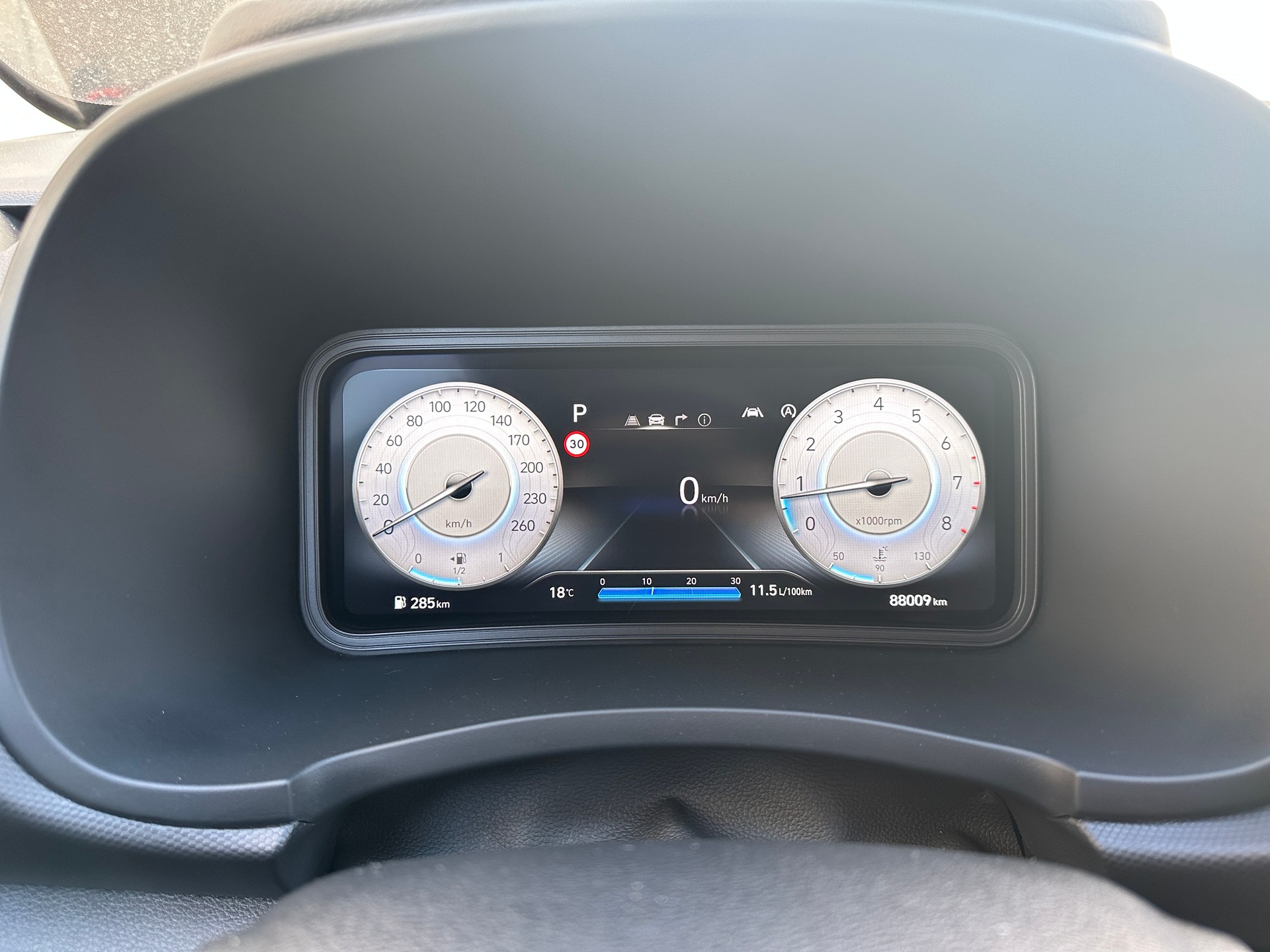 HYUNDAI Kona 1.6 T-GDi Amplia 4WD DCT-image-6