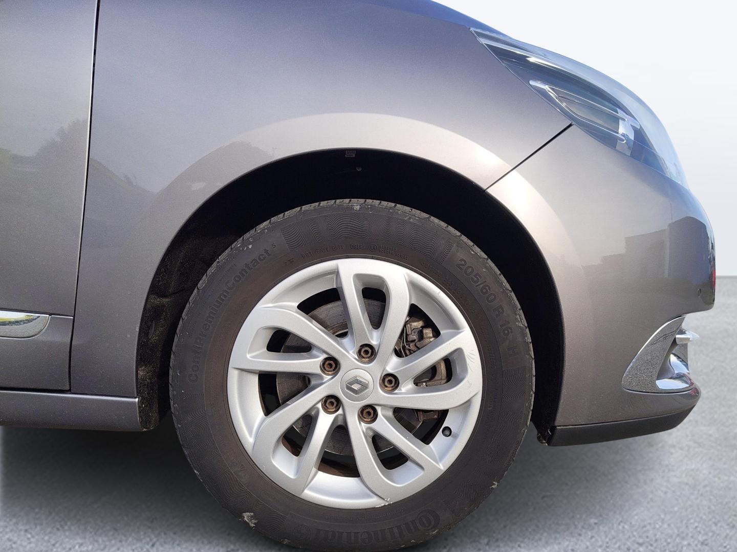 RENAULT Grand Scénic 1.5 dCi Dynamique EDC 5P-image-15
