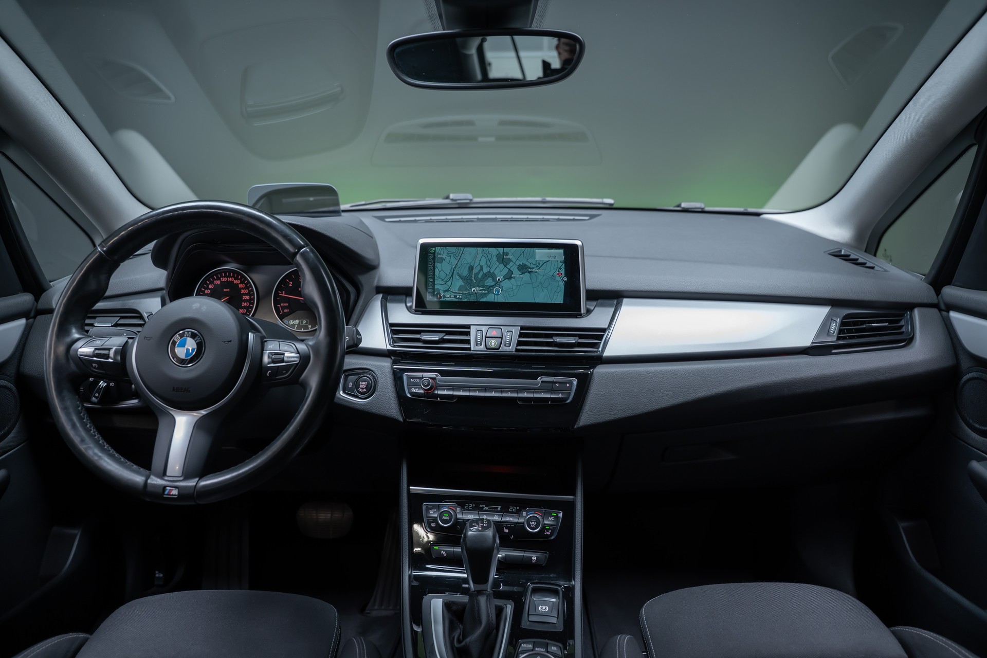 BMW 225i xDrive SAG Active Tourer / CH-Fahrzeug / HeadUp / Rückfahrkamera-image-20