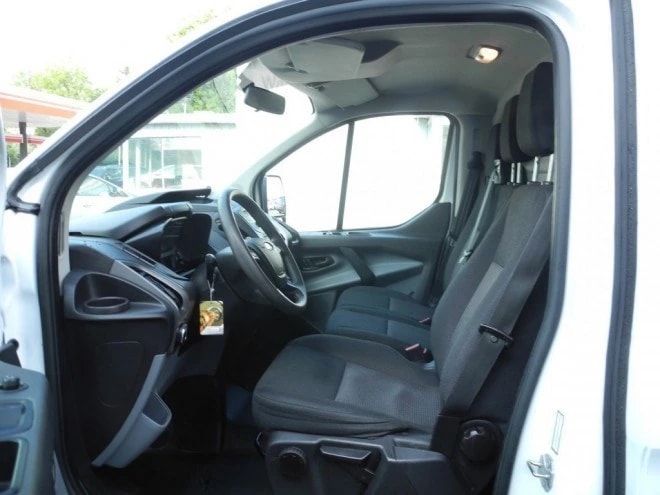 FORD Transit Custom Van 340 L2H1 Trend ** 130 PS ** L2 H1 ** 3-Plätzer**-image-9
