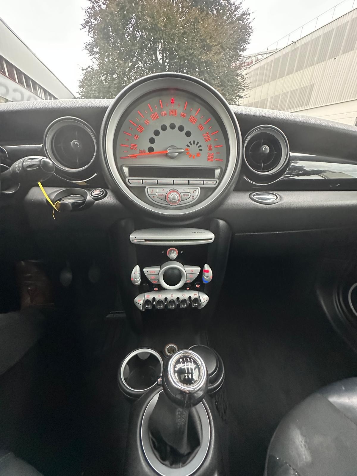 MINI Clubman Cooper-image-6