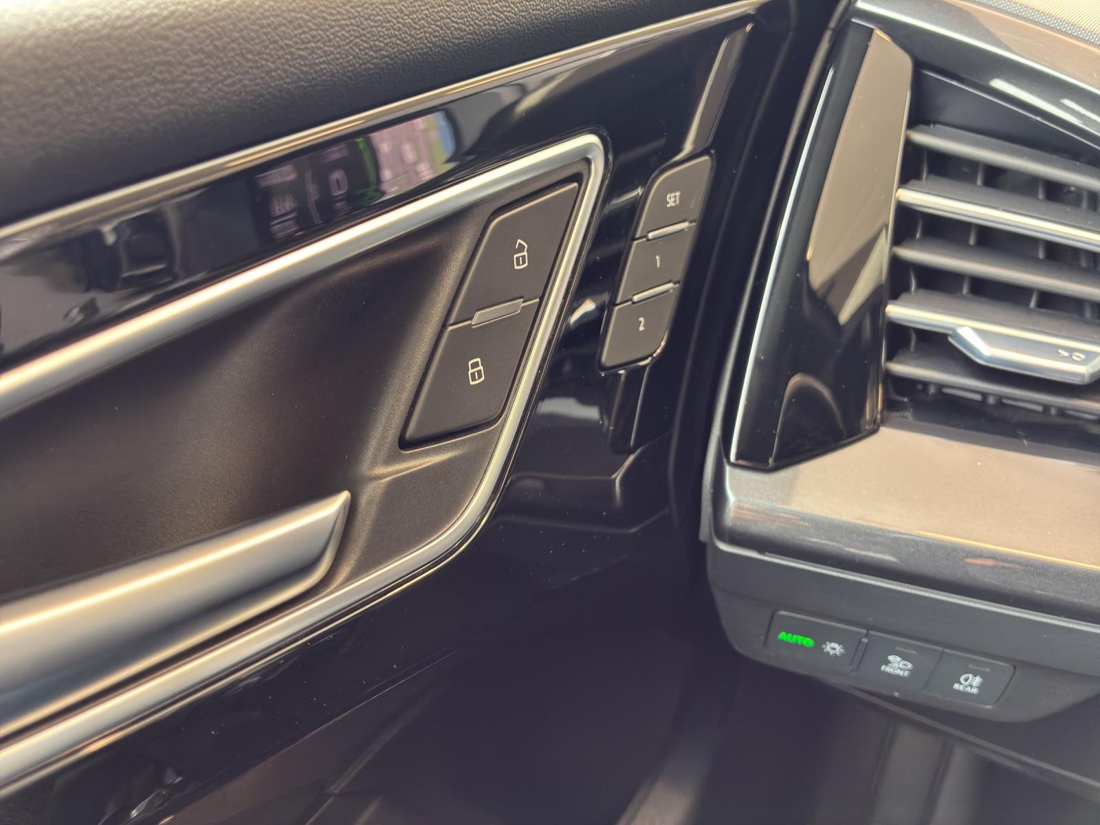 AUDI Q4 e-tron 50 quattro-image-15