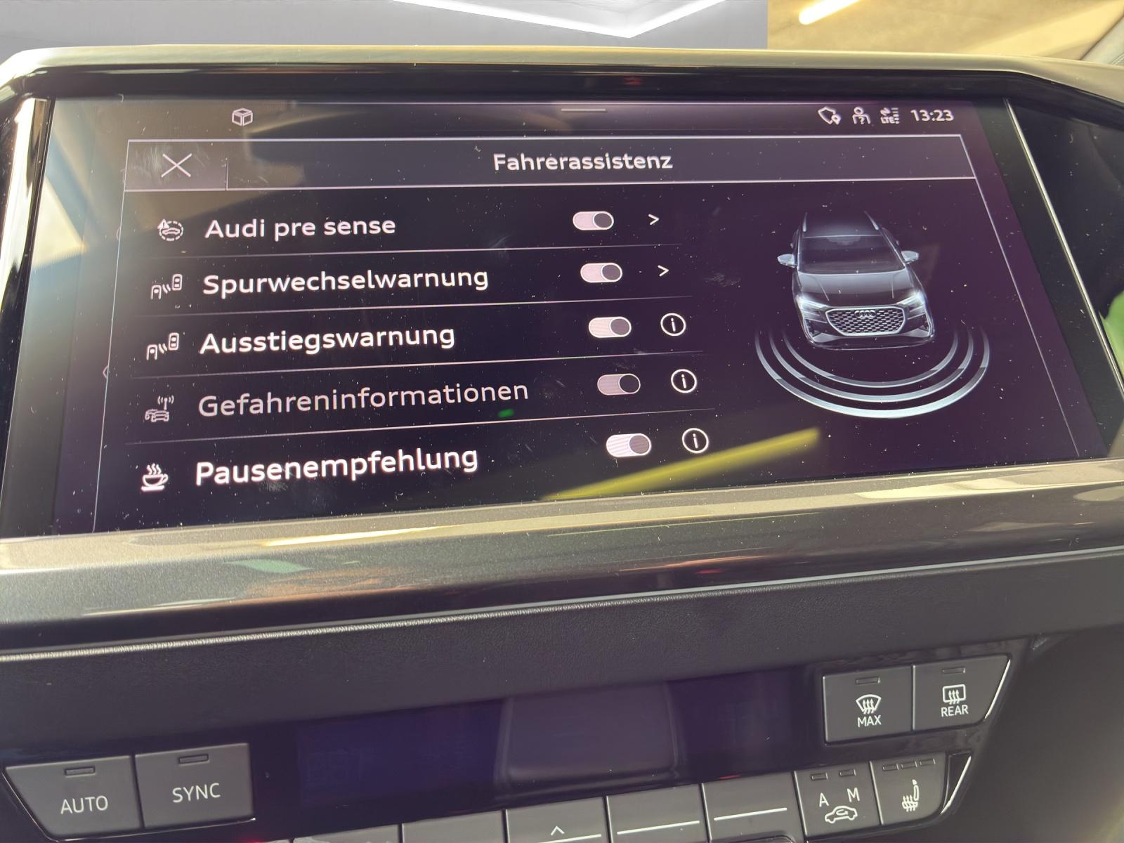 AUDI Q4 e-tron 50 quattro-image-14