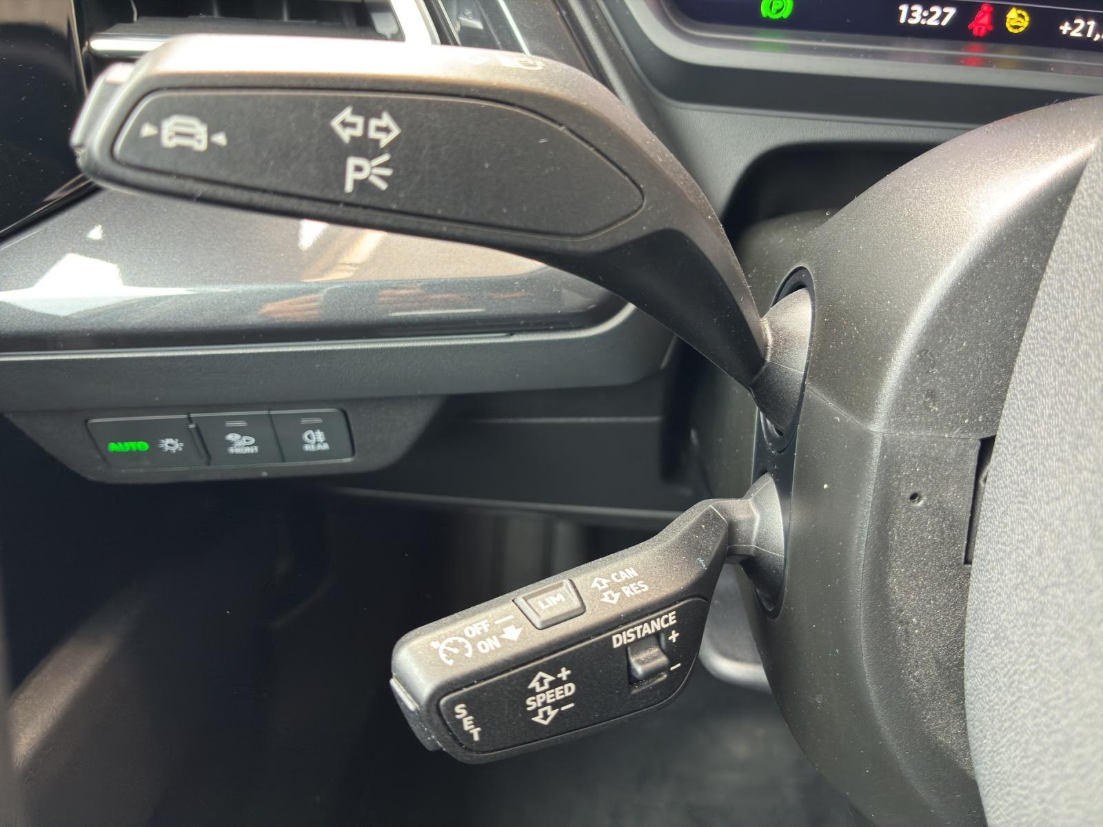 AUDI Q4 e-tron 50 quattro-image-21