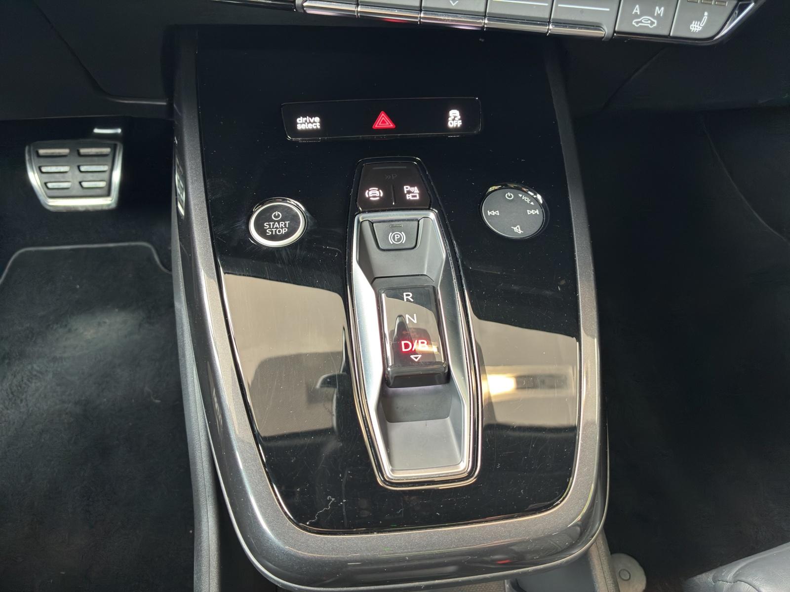 AUDI Q4 e-tron 50 quattro-image-16
