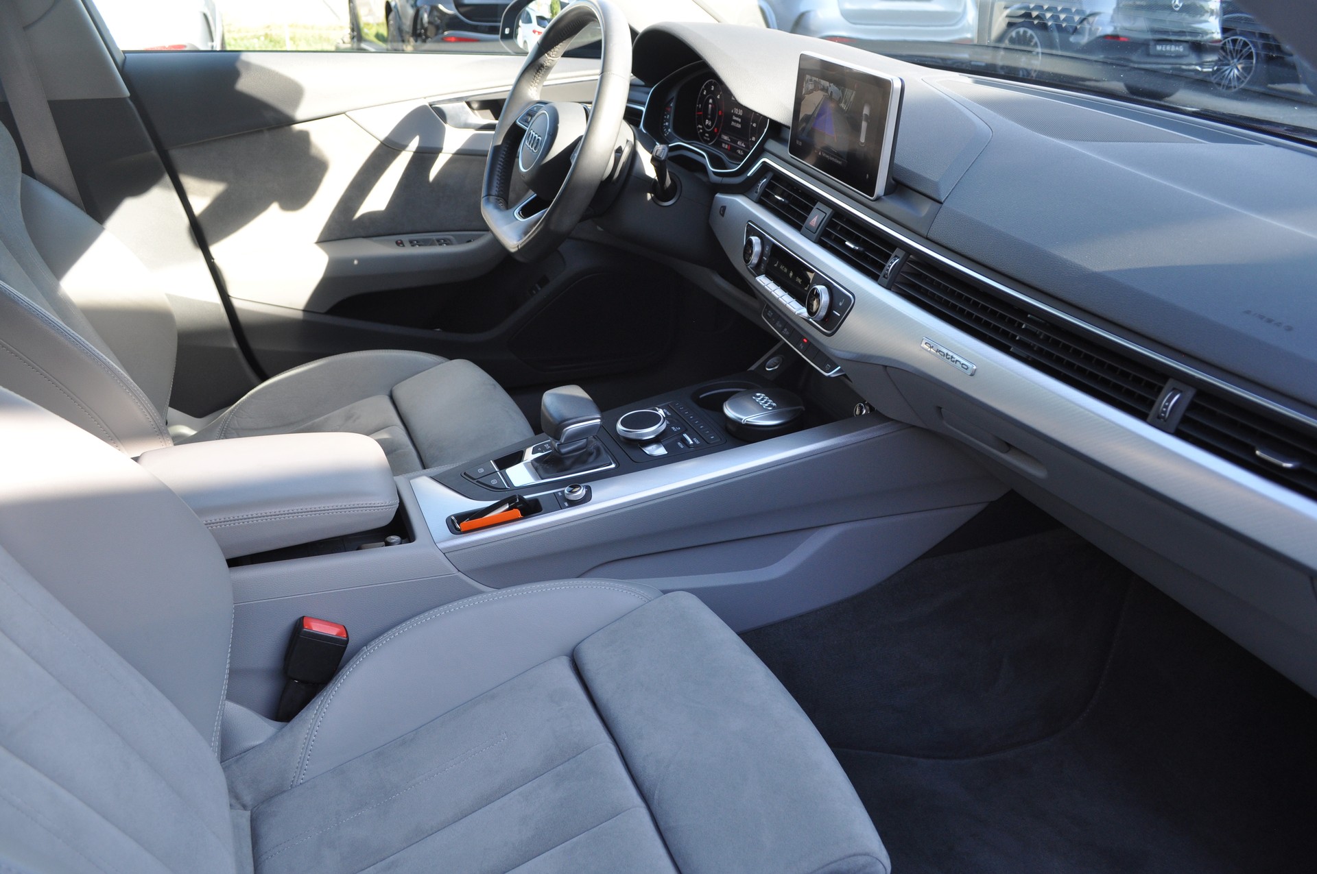AUDI A4 Avant 3.0 TDI quattro-image-6