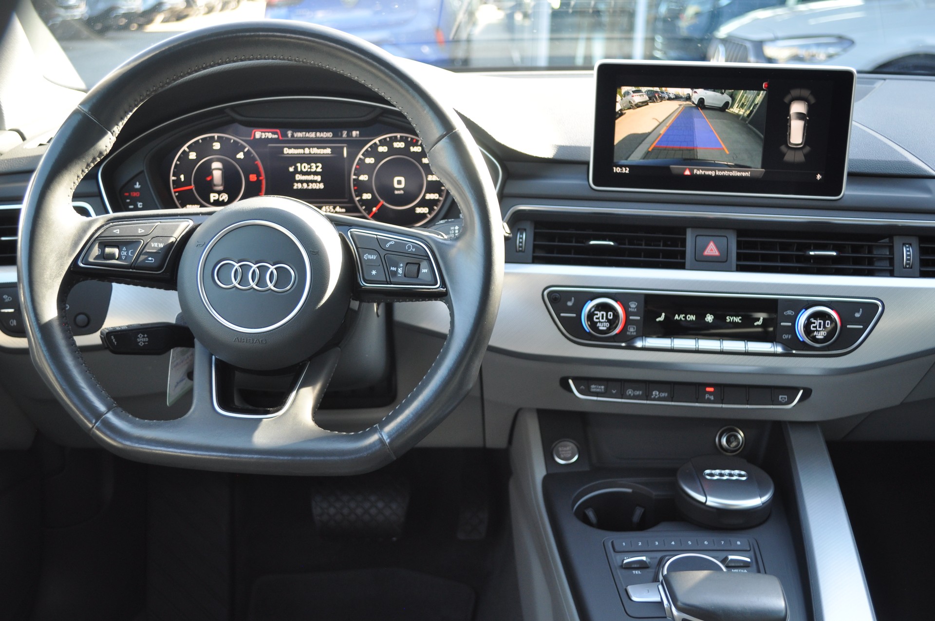 AUDI A4 Avant 3.0 TDI quattro-image-12