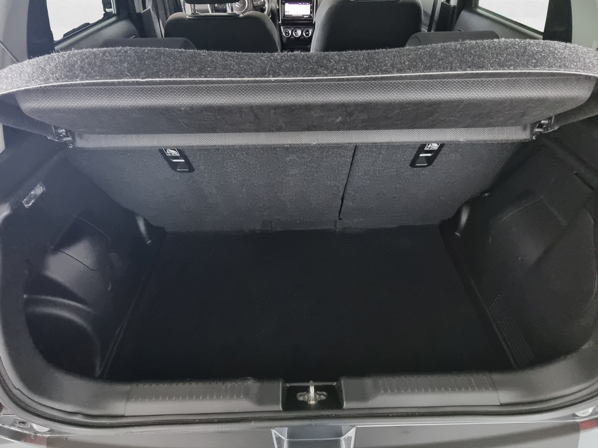 SUZUKI Swift 1.2 Compact Top Hybrid 4x4-image-15