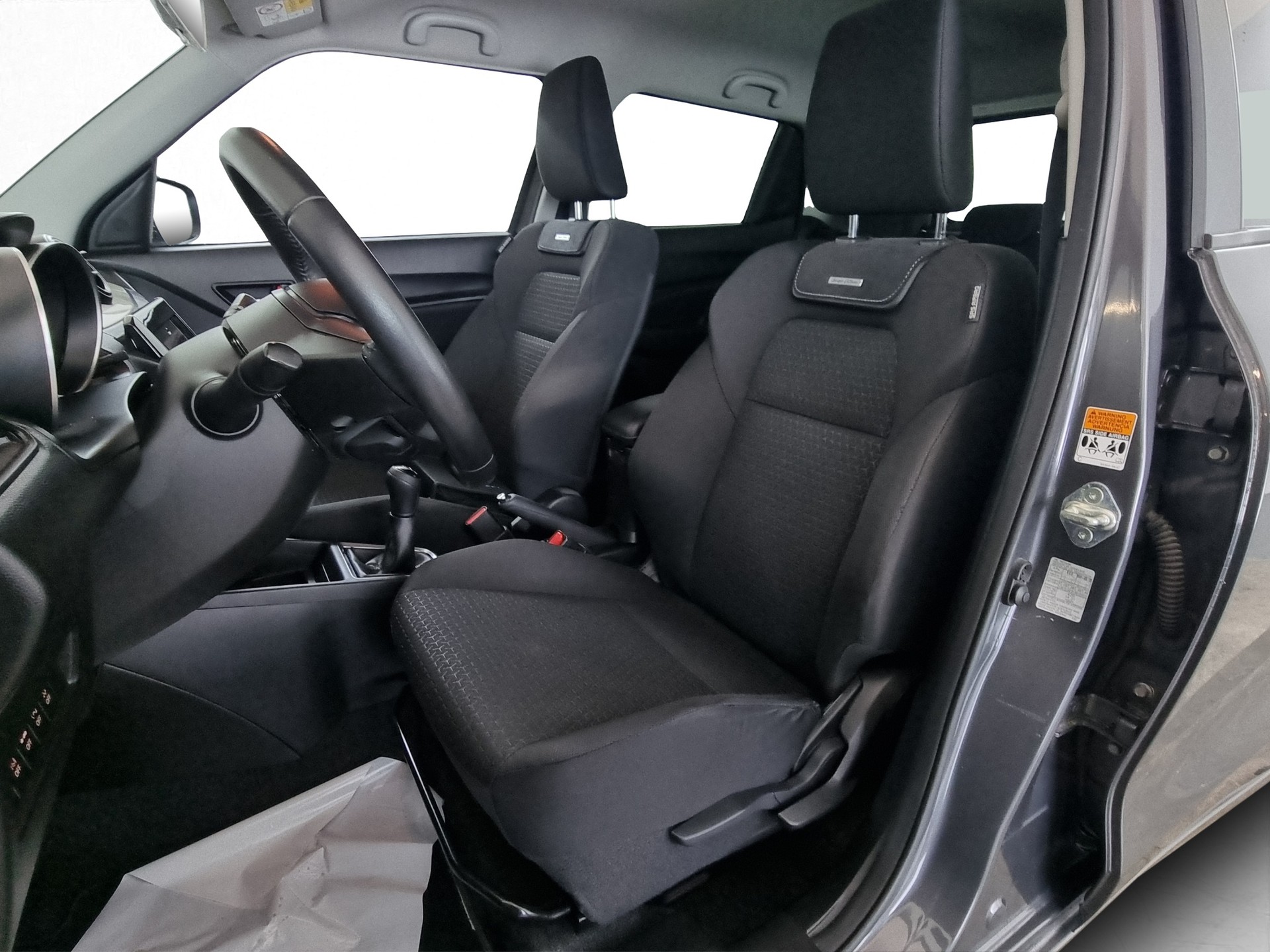 SUZUKI Swift 1.2 Compact Top Hybrid 4x4-image-5