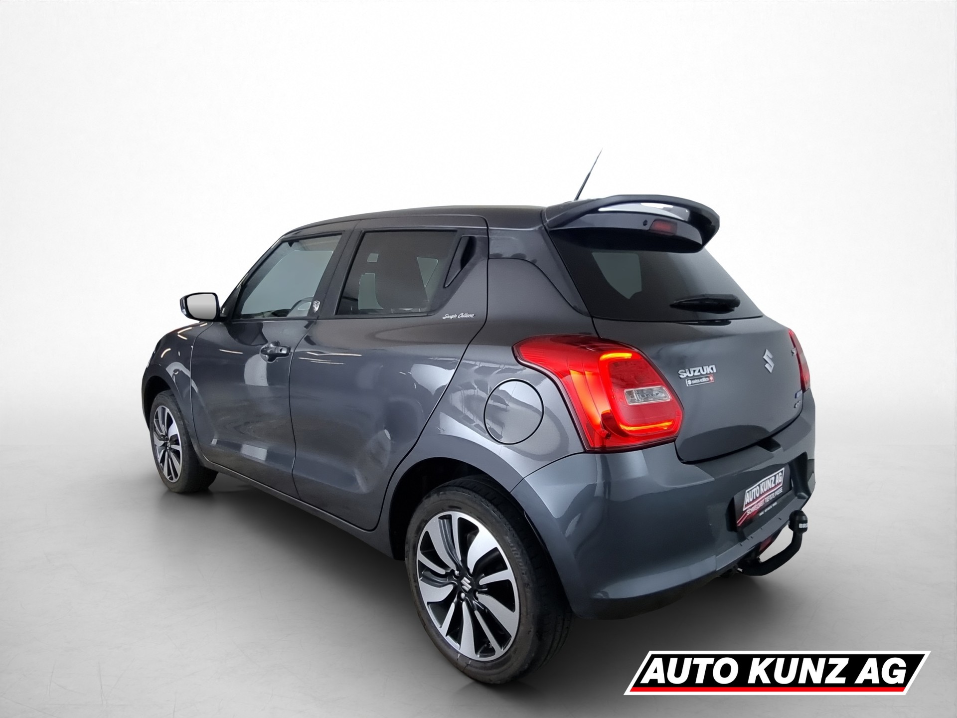 SUZUKI Swift 1.2 Compact Top Hybrid 4x4-image-3