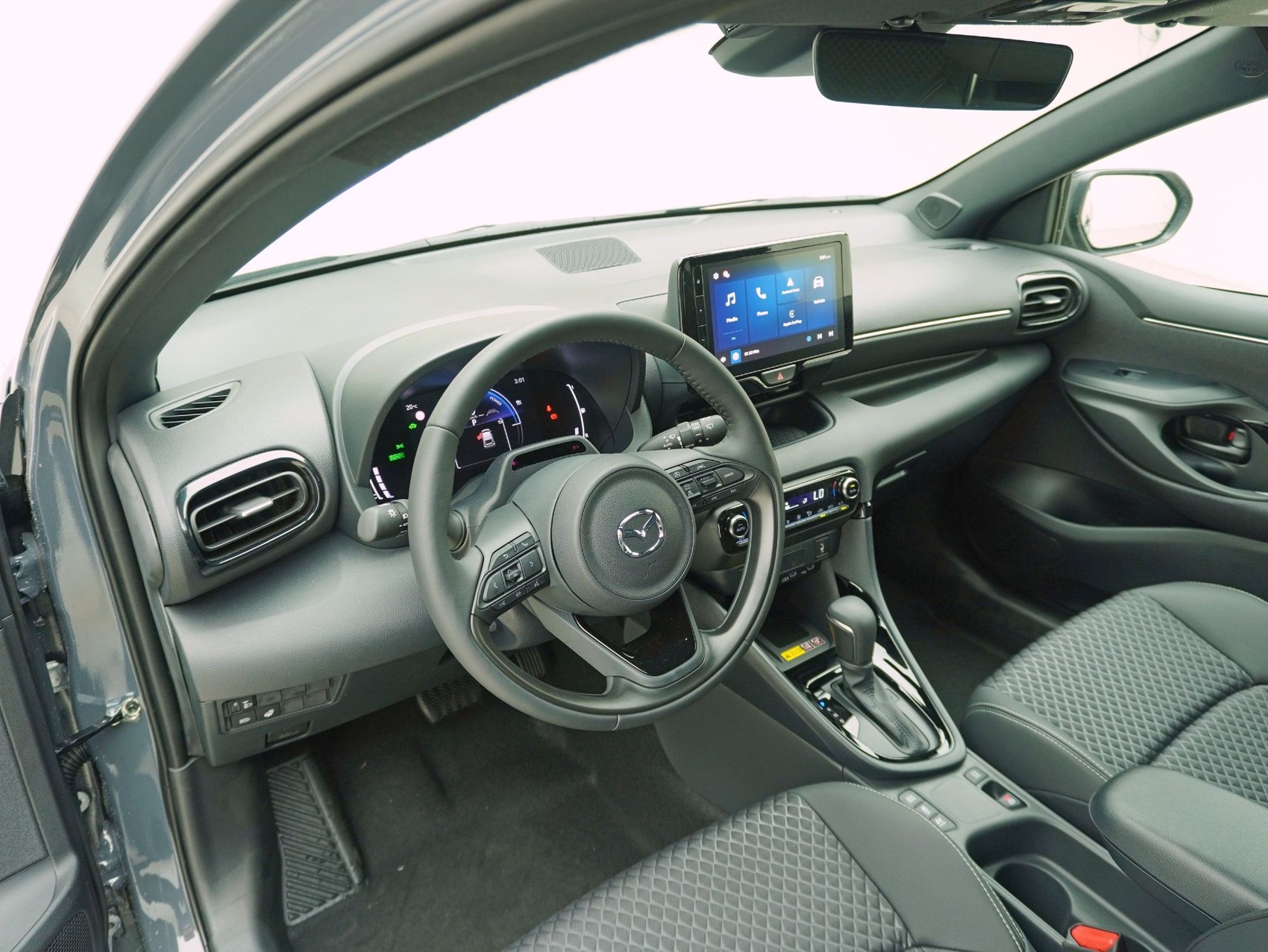 MAZDA 2 1.5 Hybrid Homura-image-7