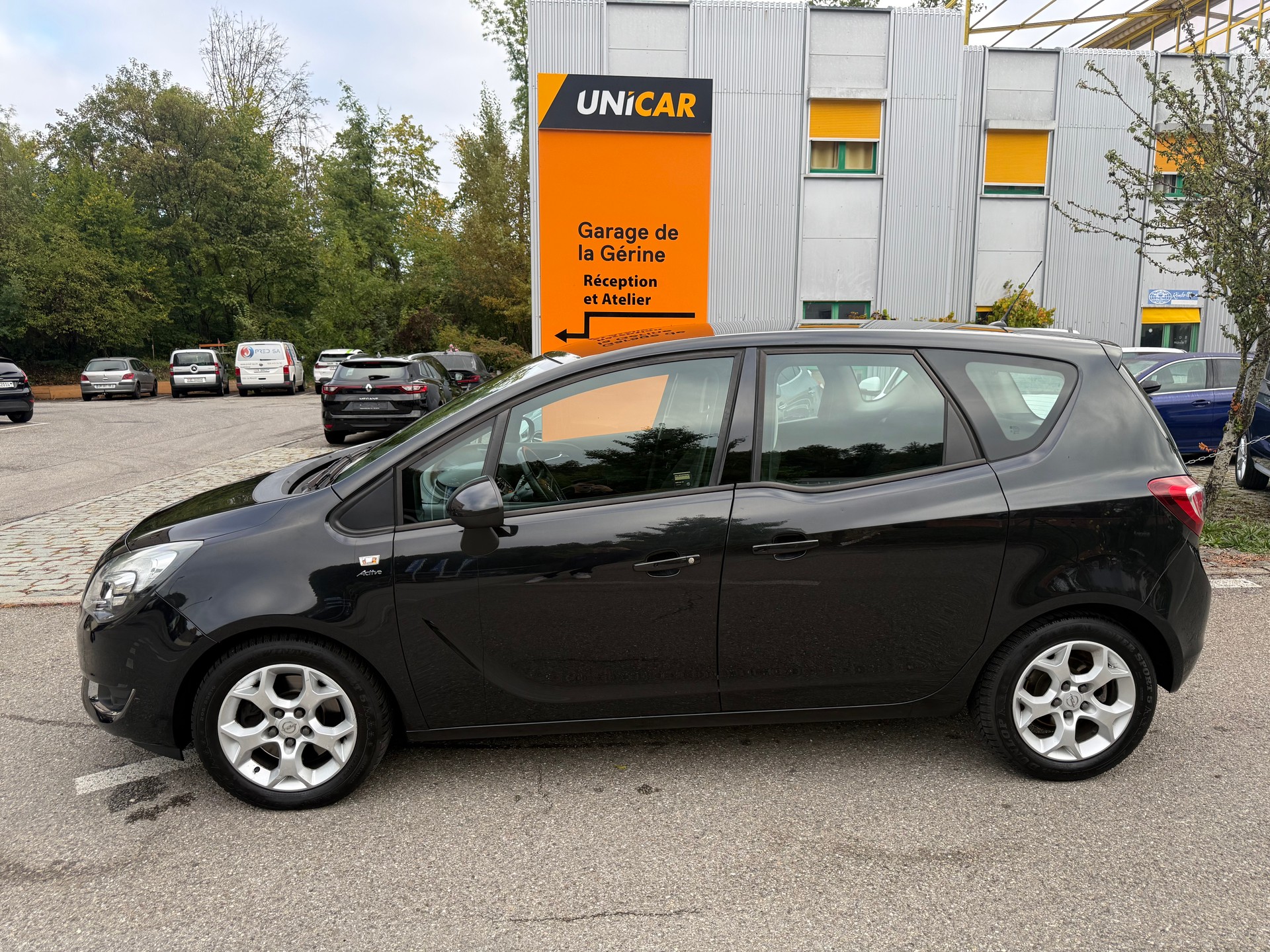 OPEL Meriva 1.4 Turbo Active Edition Automatic-image-2