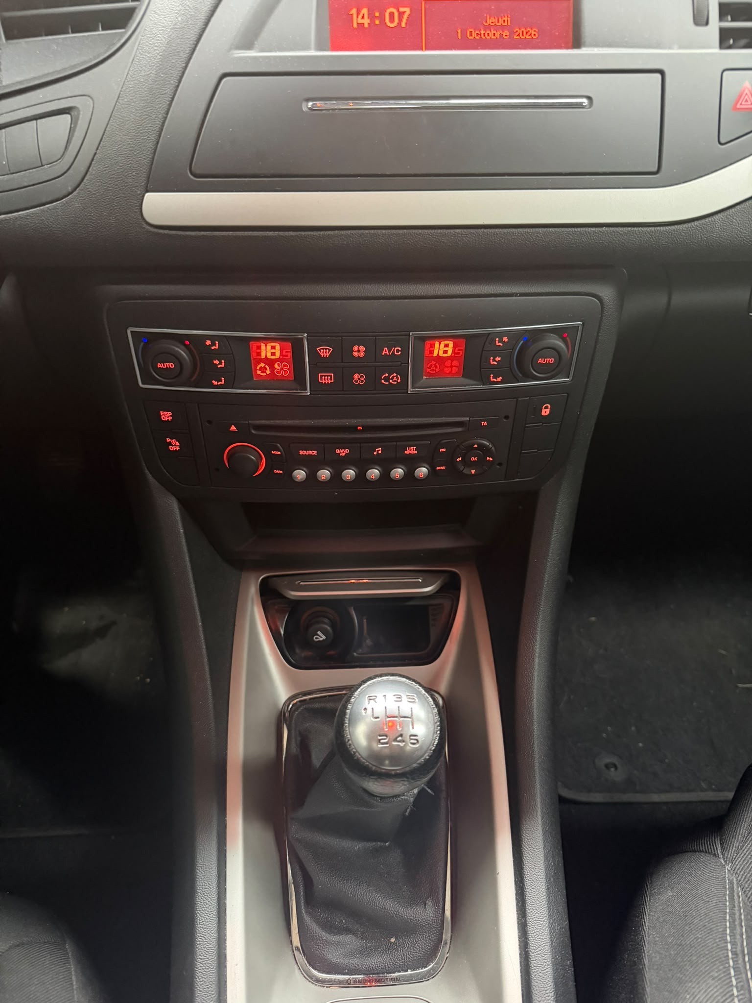 CITROEN C5 Tourer 2.0 HDi Rossignol-image-11