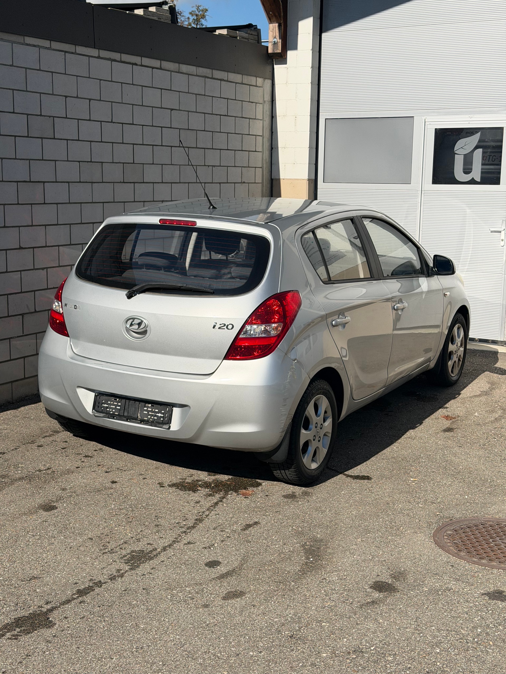 HYUNDAI i20 1.2 Comfort-image-4