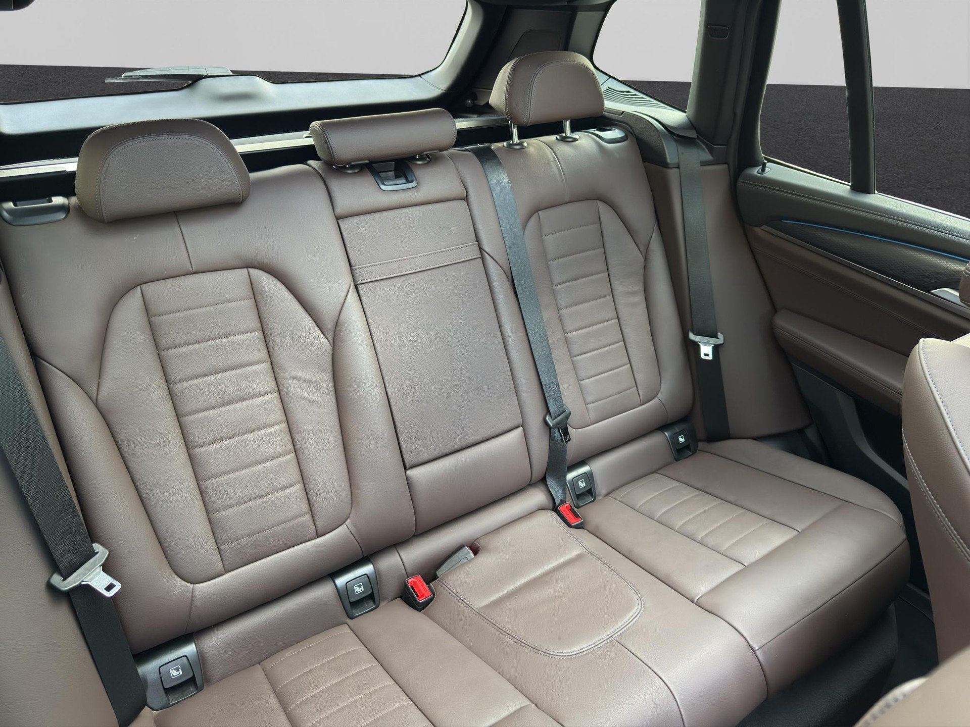 BMW iX3 M Sport IMPRESSIVE G08-image-19