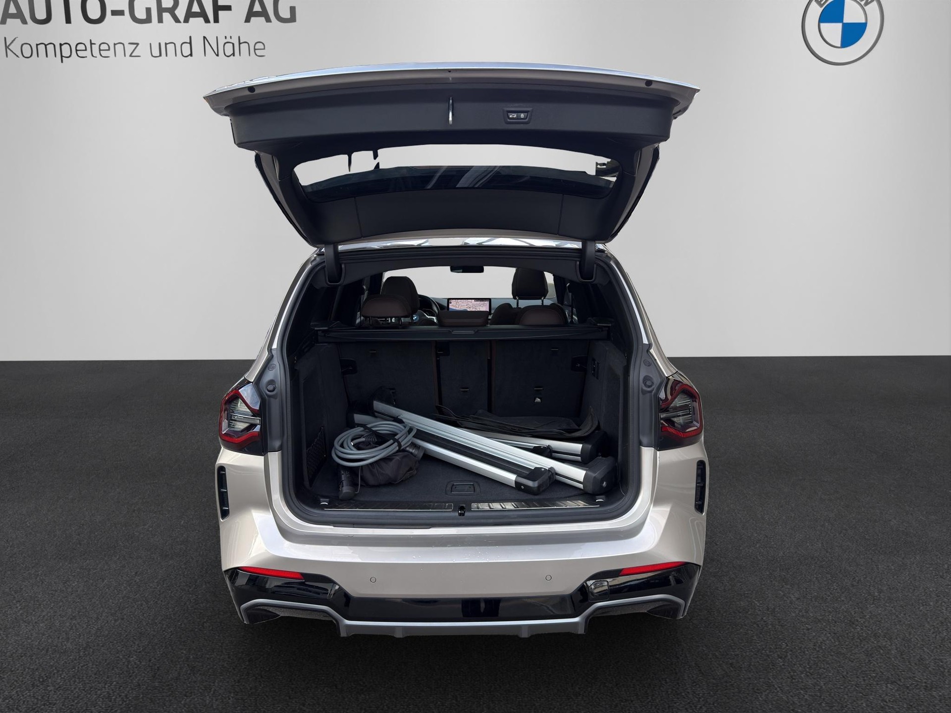 BMW iX3 M Sport IMPRESSIVE G08-image-22