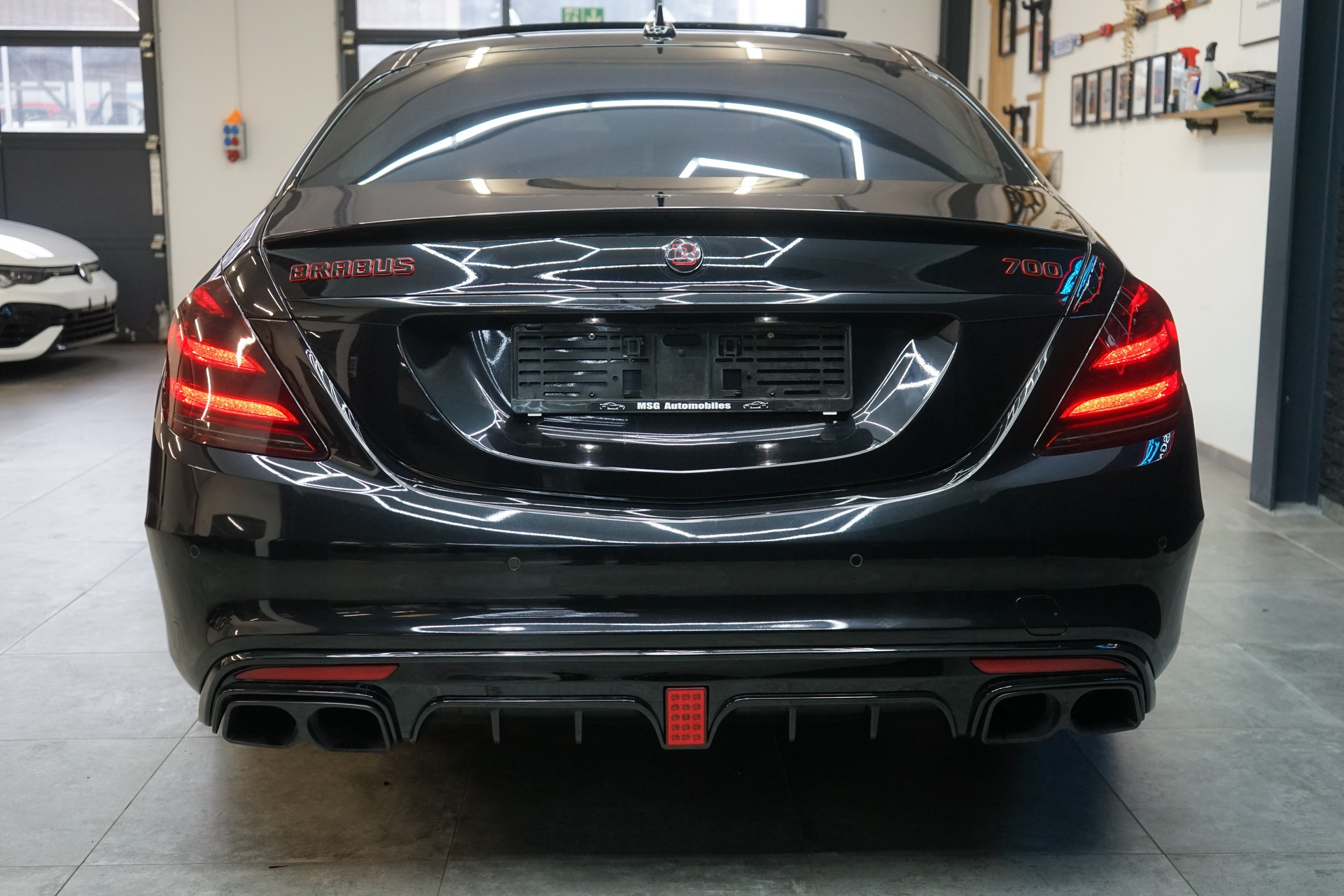 MERCEDES-BENZ S 63 AMG L 4Matic Speedshift MCT-image-4