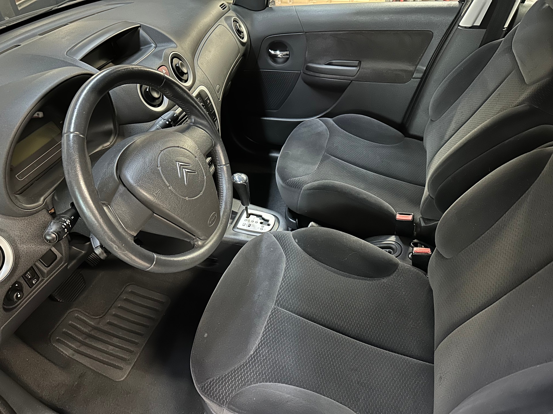 CITROEN C3 1.6i 16V Exclusive-image-6
