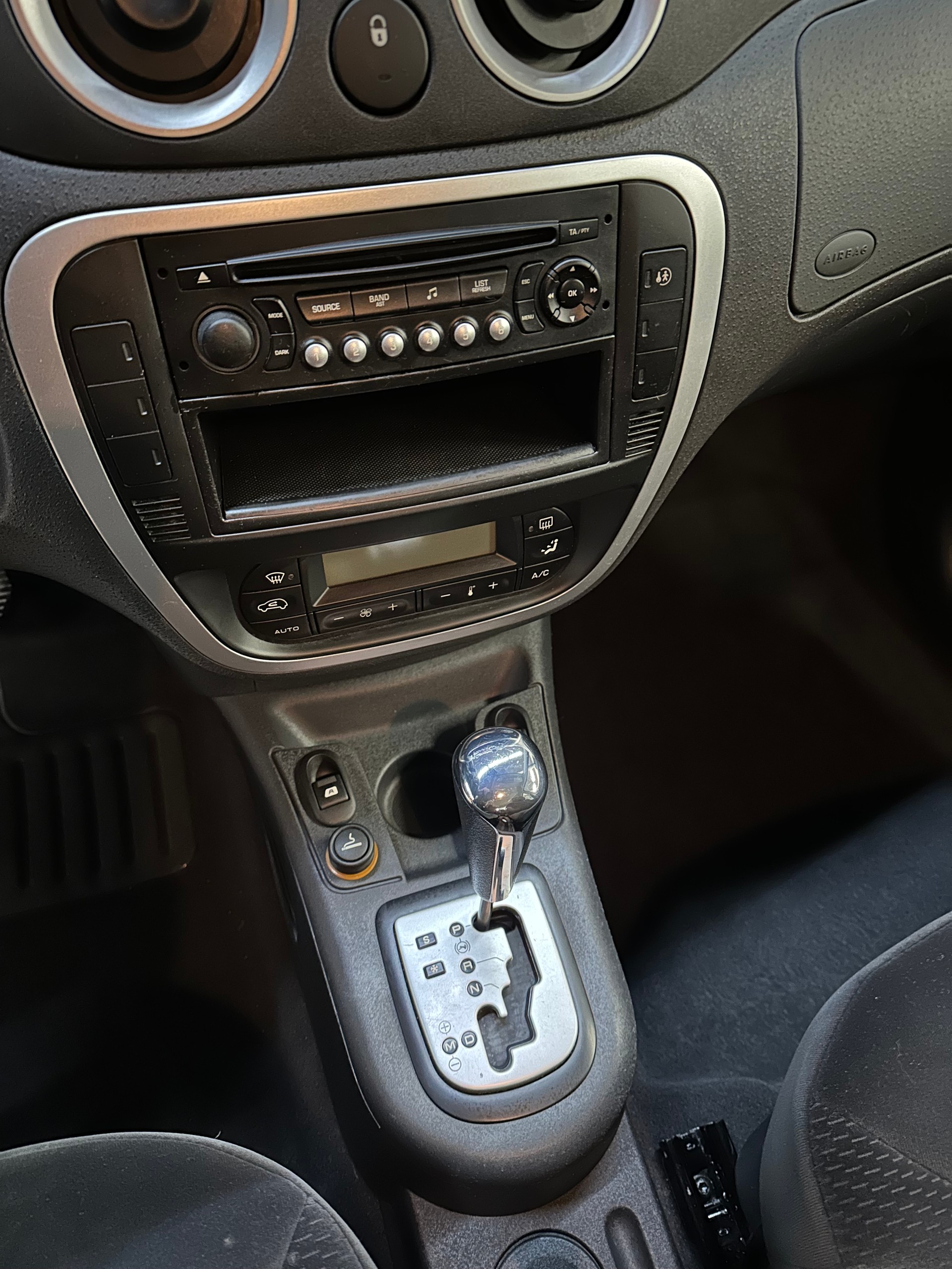CITROEN C3 1.6i 16V Exclusive-image-10