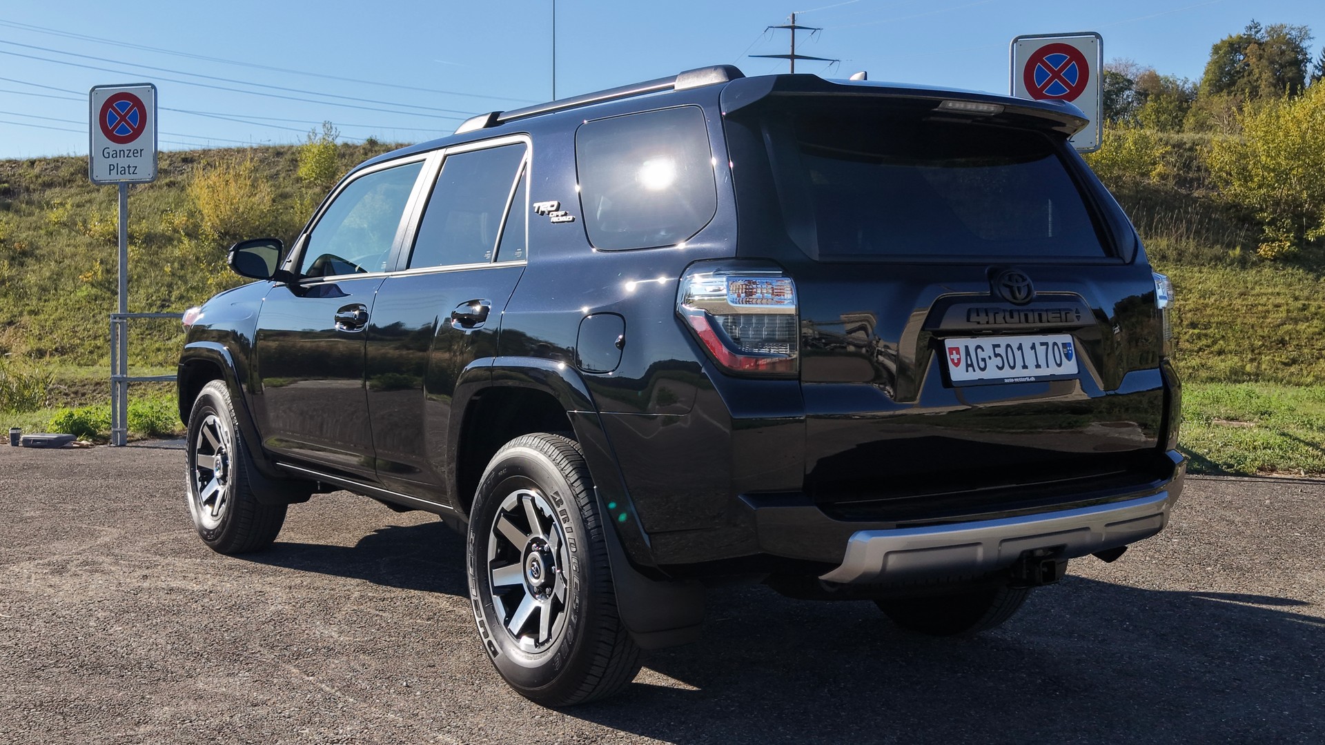 TOYOTA TRD Offroad Premium-image-3