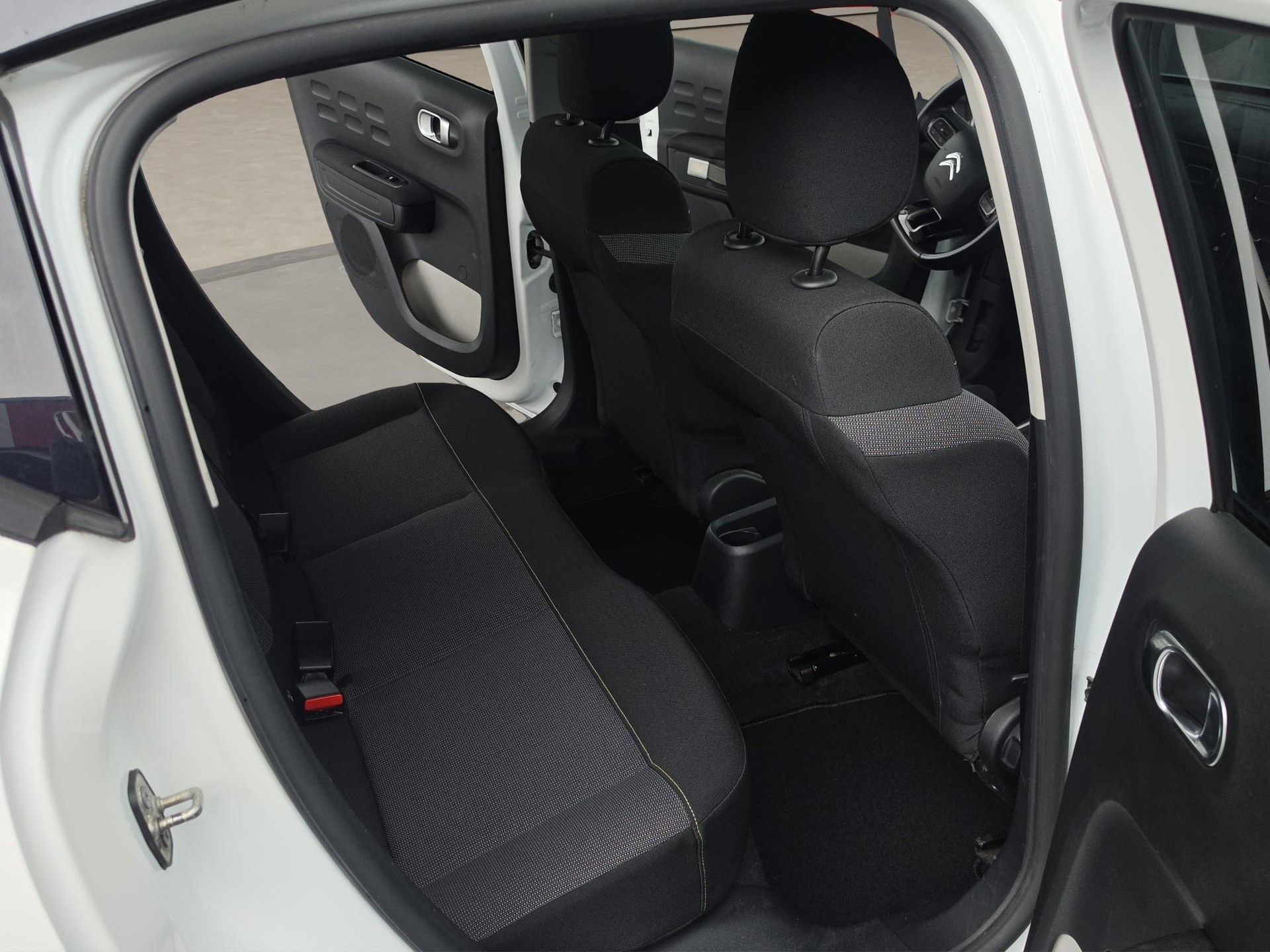 CITROEN Citroën C3 1.2 PureTech Shine-image-12