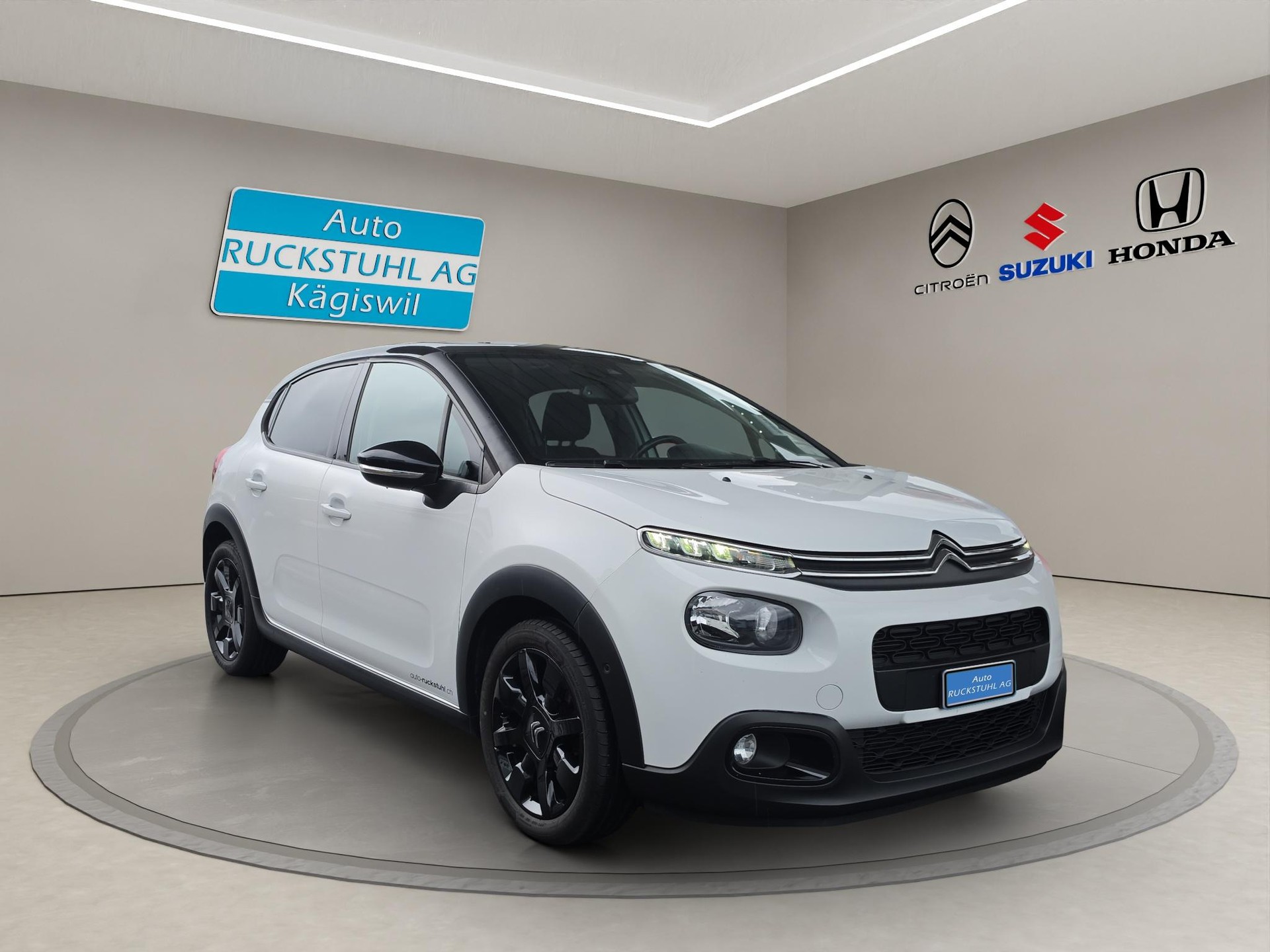 CITROEN Citroën C3 1.2 PureTech Shine-image-1