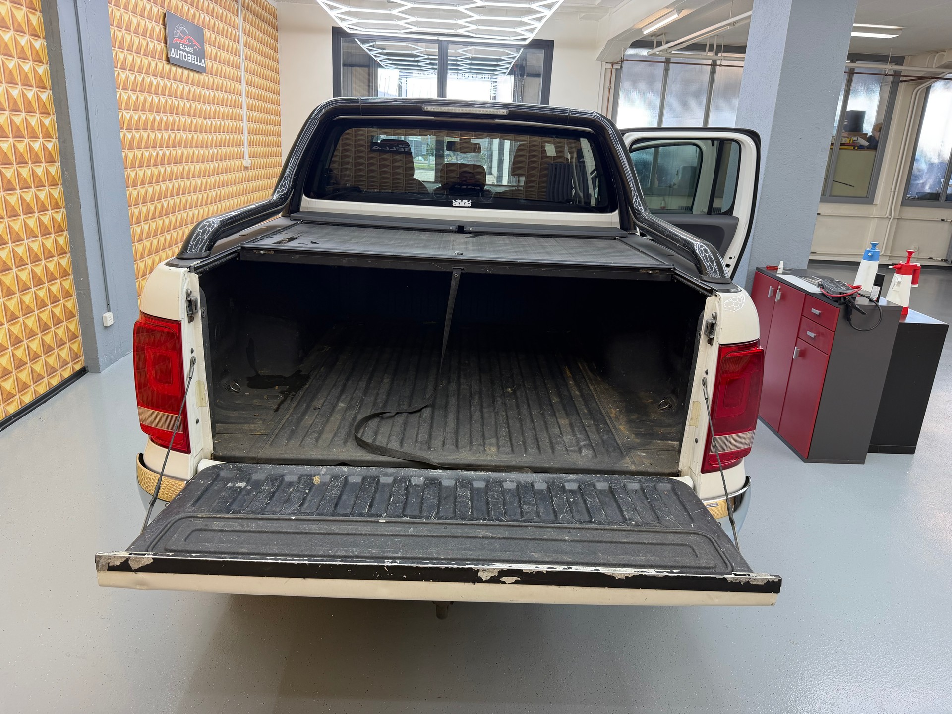 VW Amarok 2.0 BiTDI Startline 4Motion permanent A-image-9