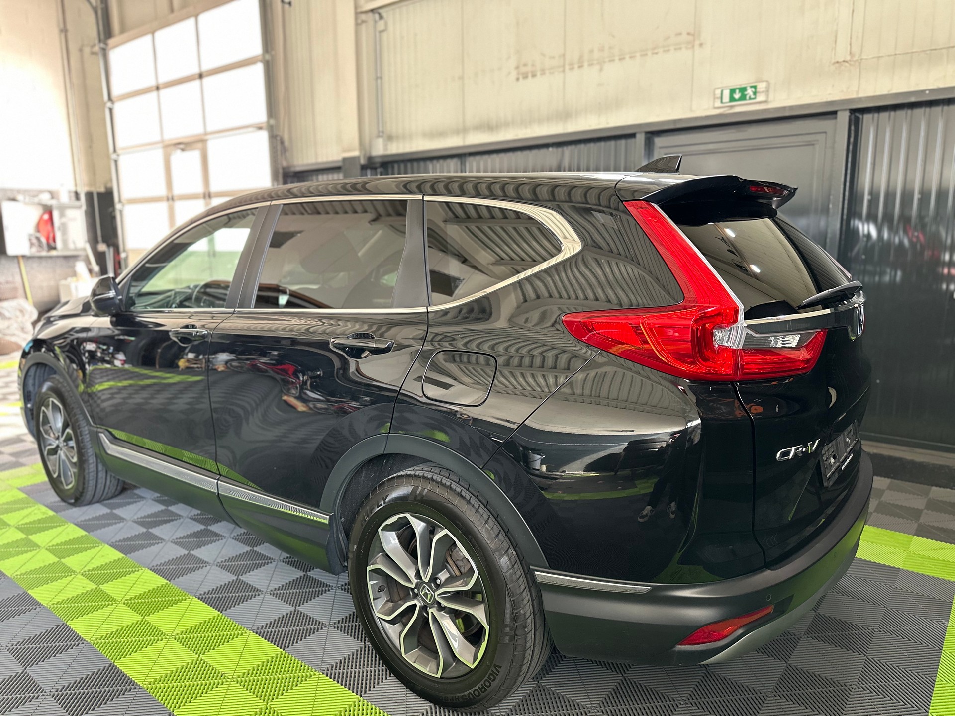 HONDA CR-V 2.0i MMD Hybrid Elegance 4WD Automatic-image-3
