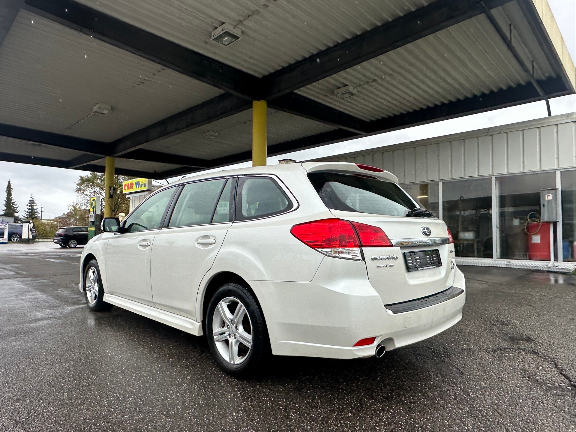 SUBARU Legacy 2.0i Swiss AWD Lineartronic-image-2