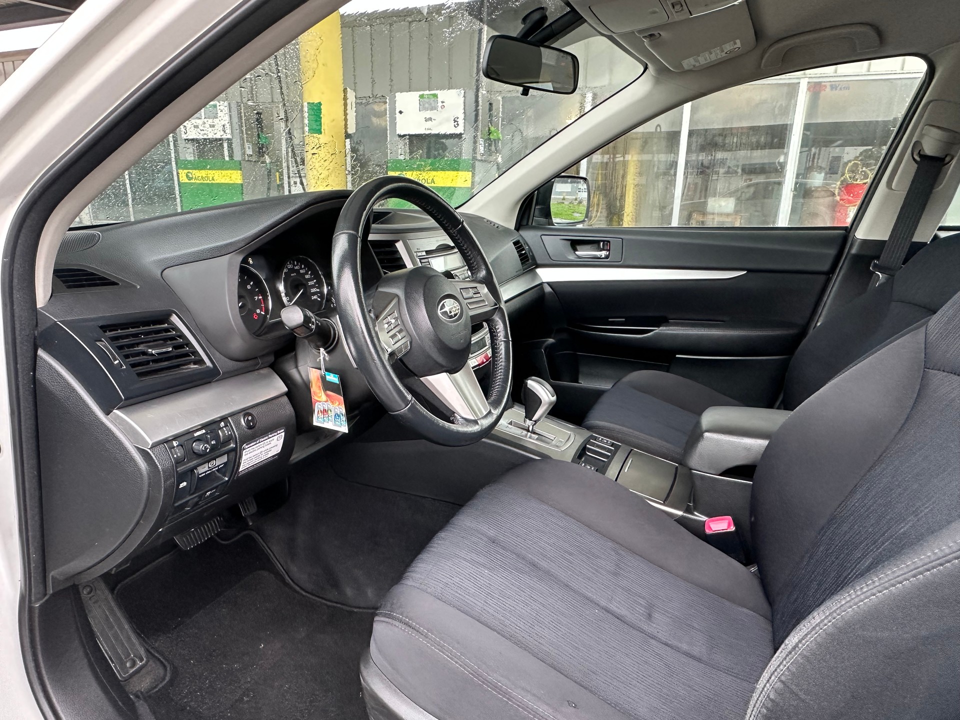 SUBARU Legacy 2.0i Swiss AWD Lineartronic-image-10