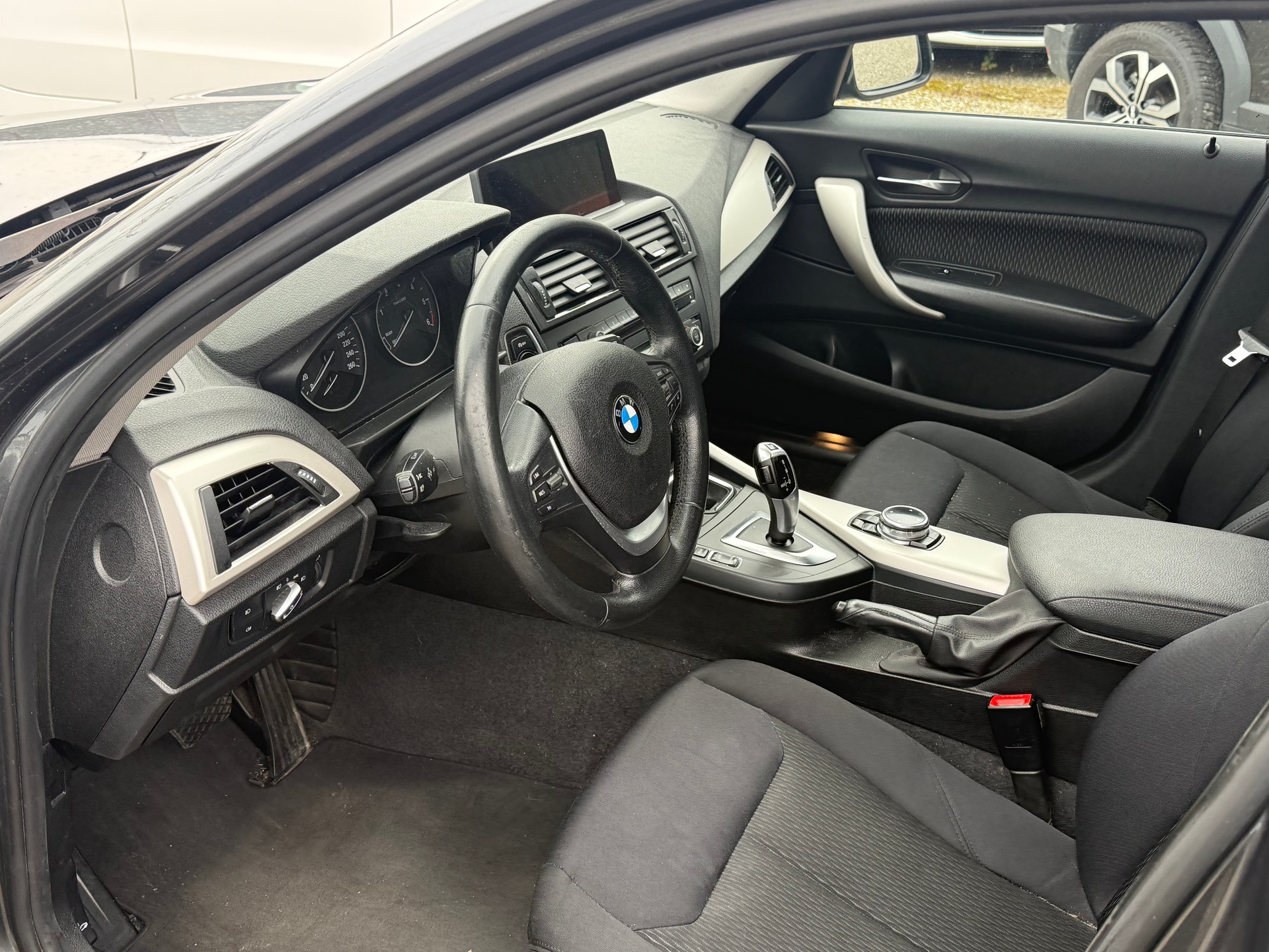 BMW 120d Steptronic-image-7