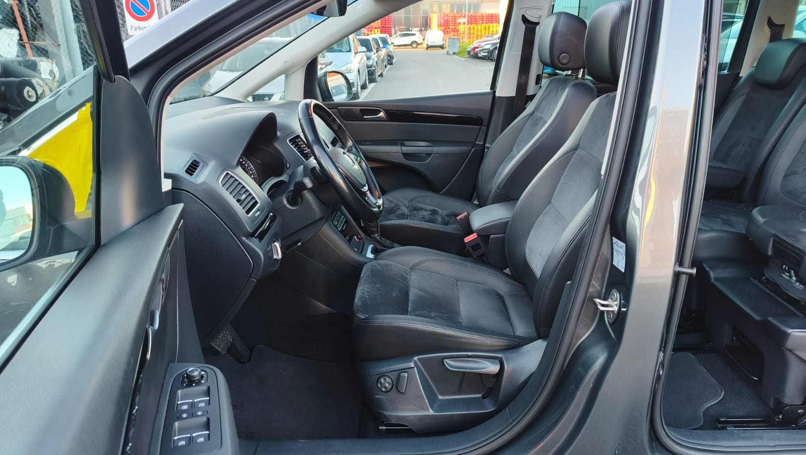 VW Sharan 2.0 TDI BMT Comfortline DSG-image-6