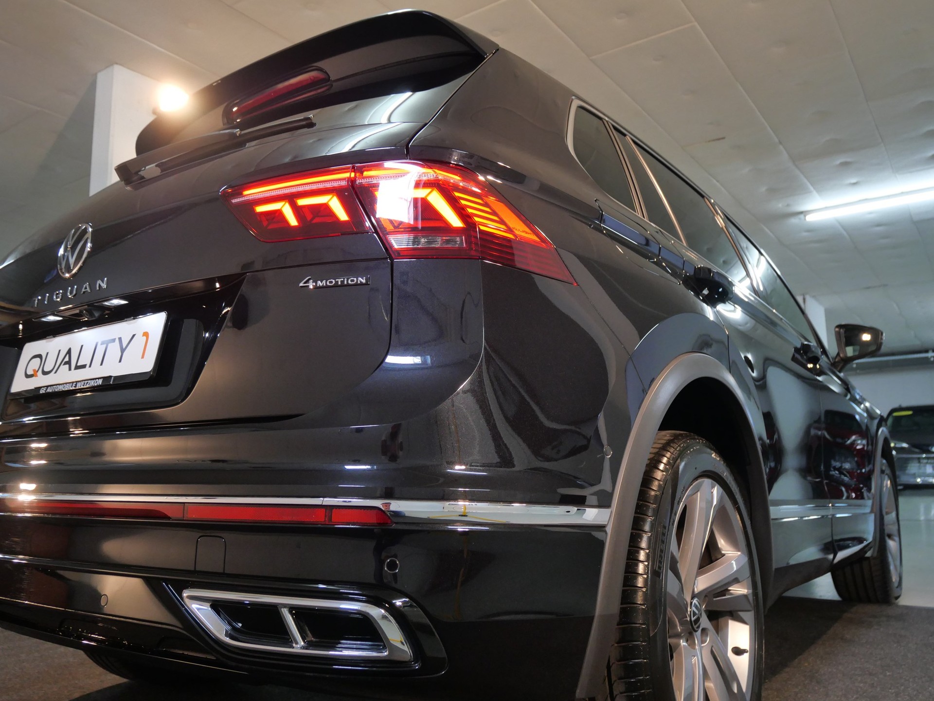 VW Tiguan 2.0TSI R-Line 4Motion DSG-image-7