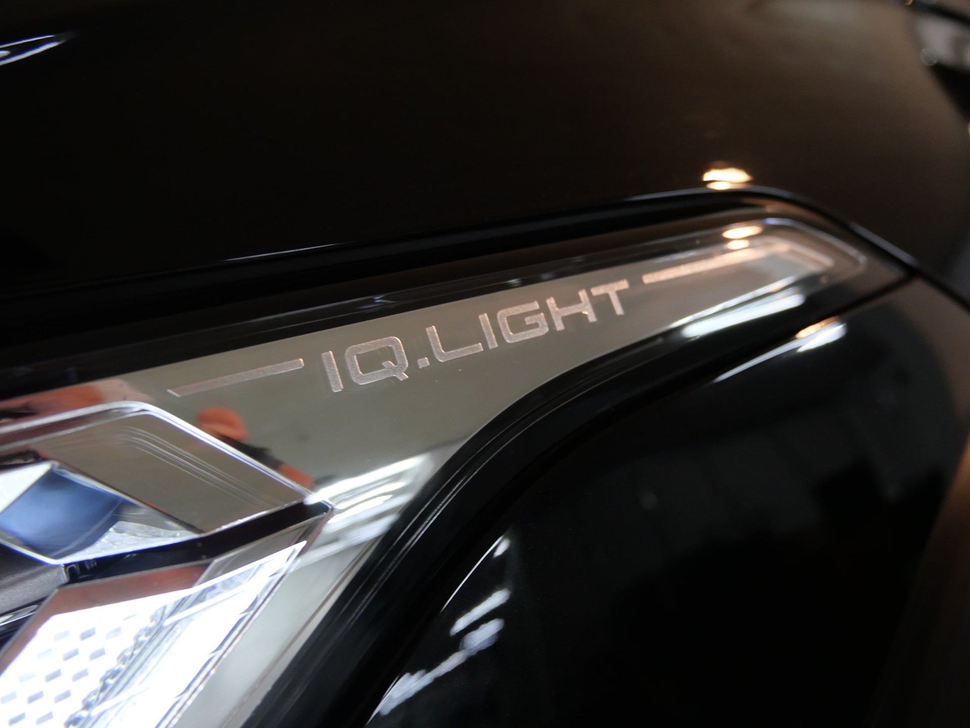 VW Tiguan 2.0TSI R-Line 4Motion DSG-image-30