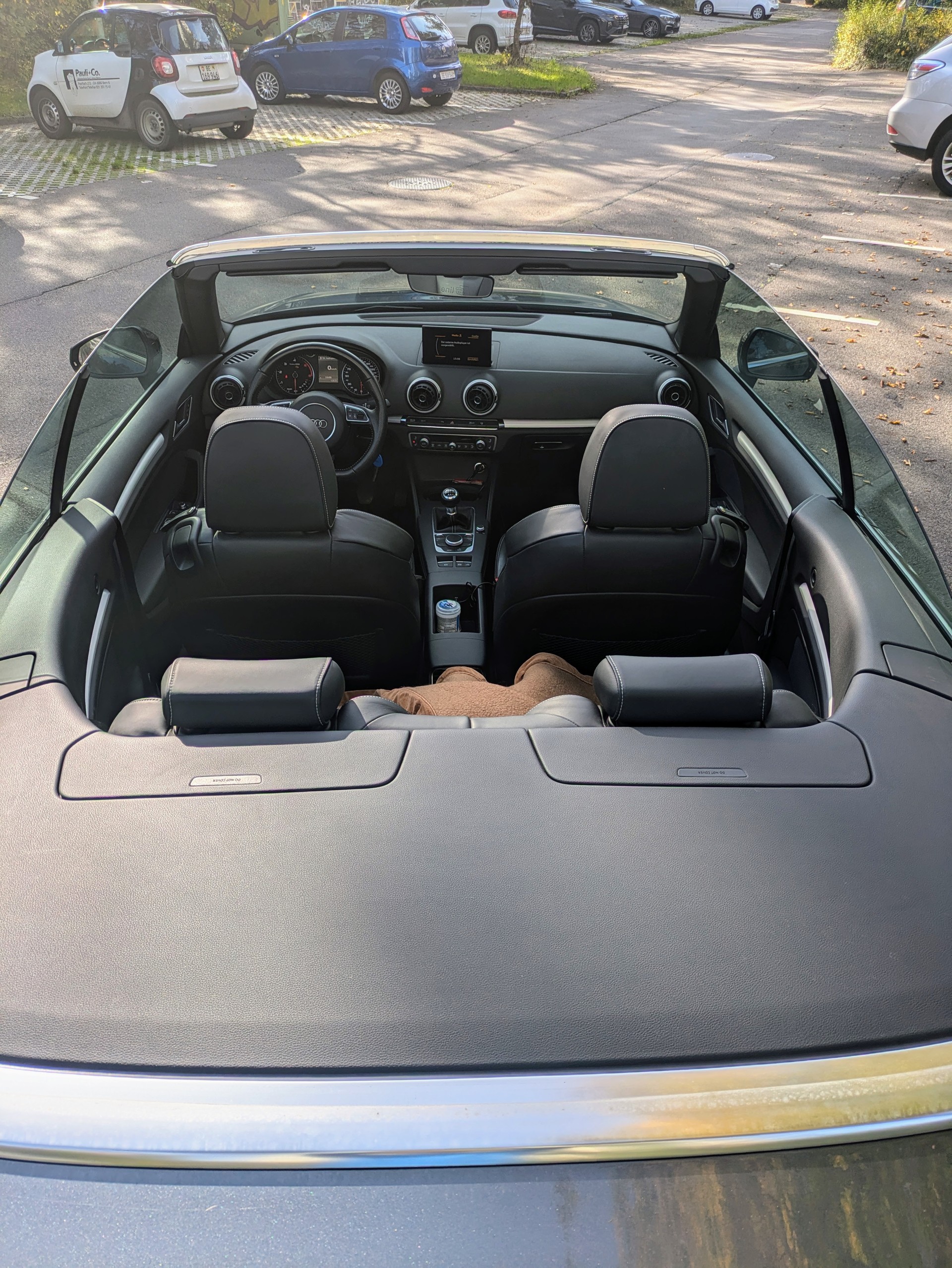 AUDI A3 Cabriolet 2.0 TDI Ambiente-image-6