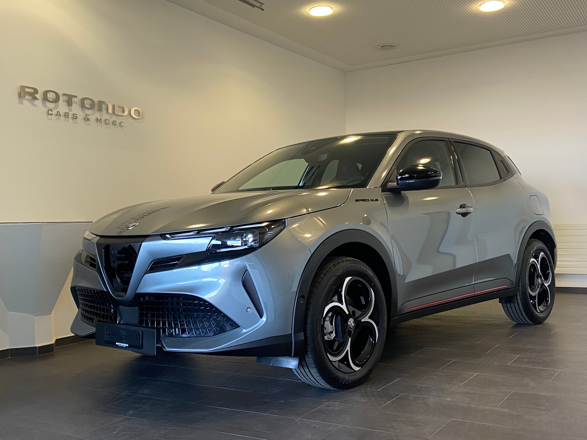 ALFA ROMEO Junior 1.2 48V Hybrid Speciale Pack Sport-image-1