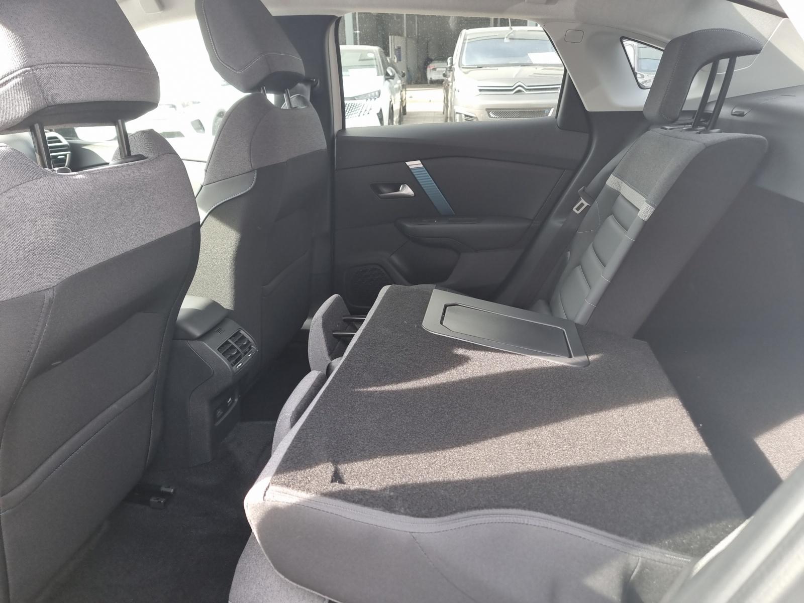 CITROEN e-C4 X Shine-image-15