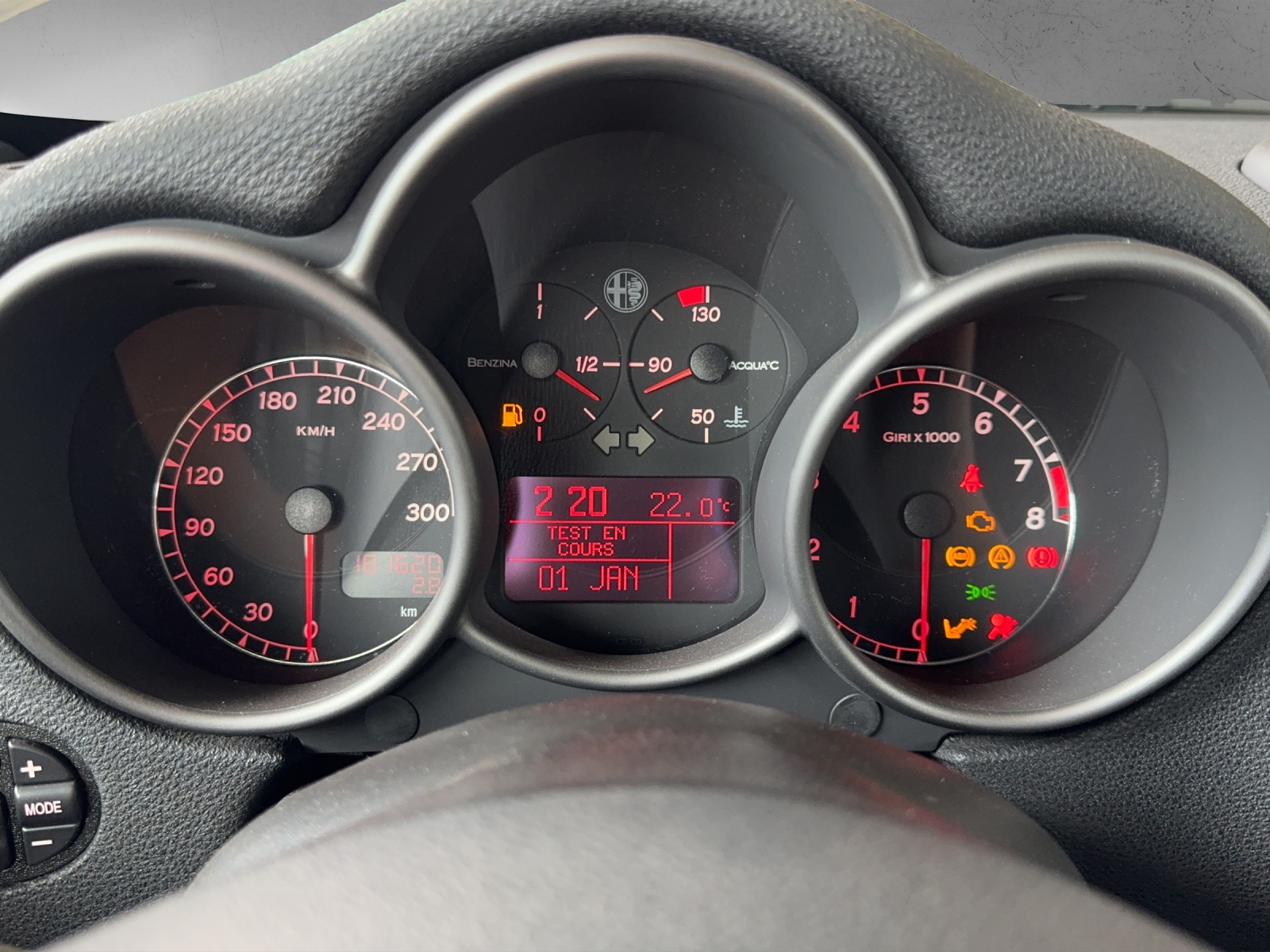 ALFA ROMEO 147 3.2 GTA-image-9