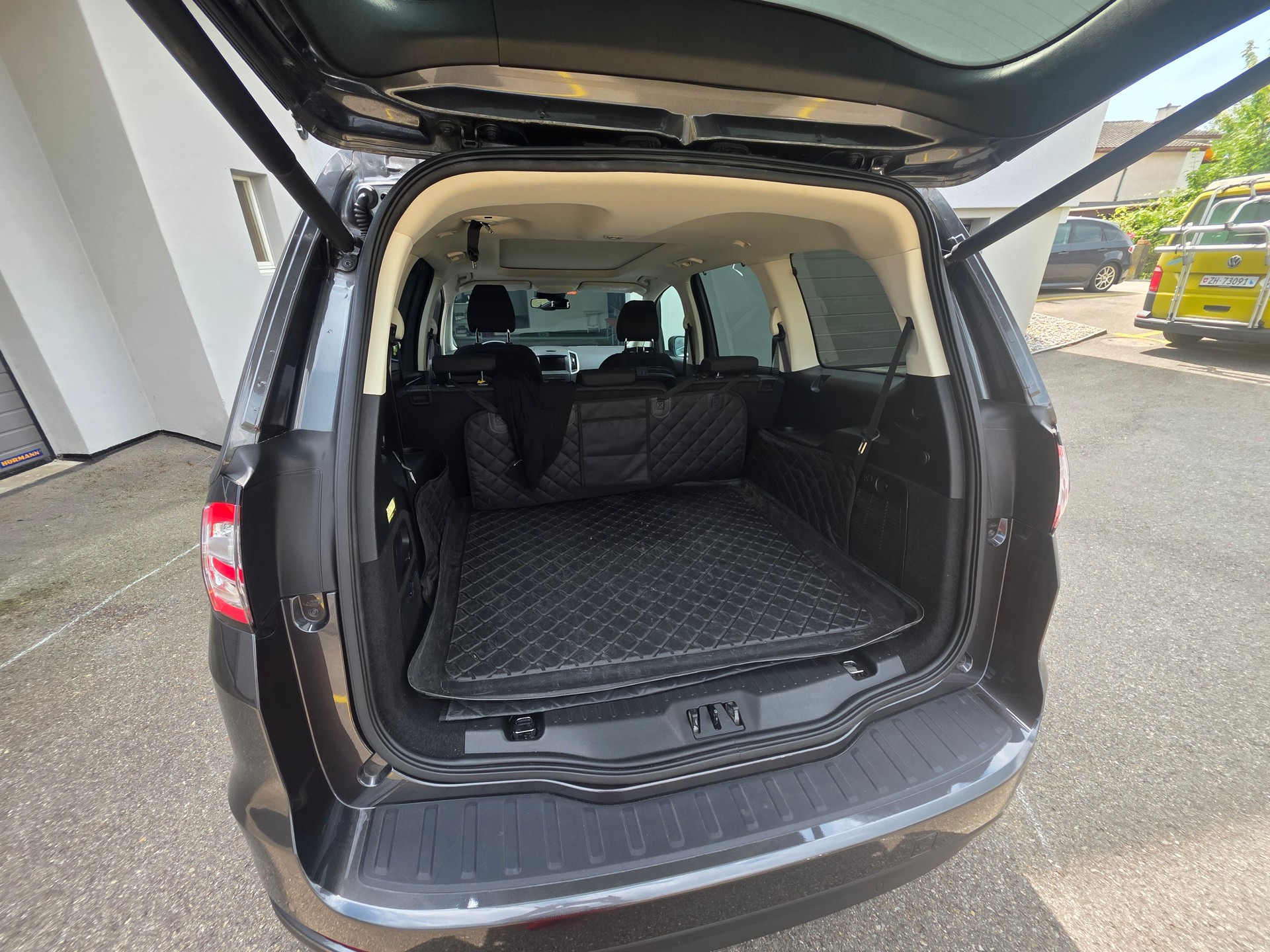 FORD Galaxy 2.0 TDCi Titanium AWD Automatic Eco Blue ab Service-image-2
