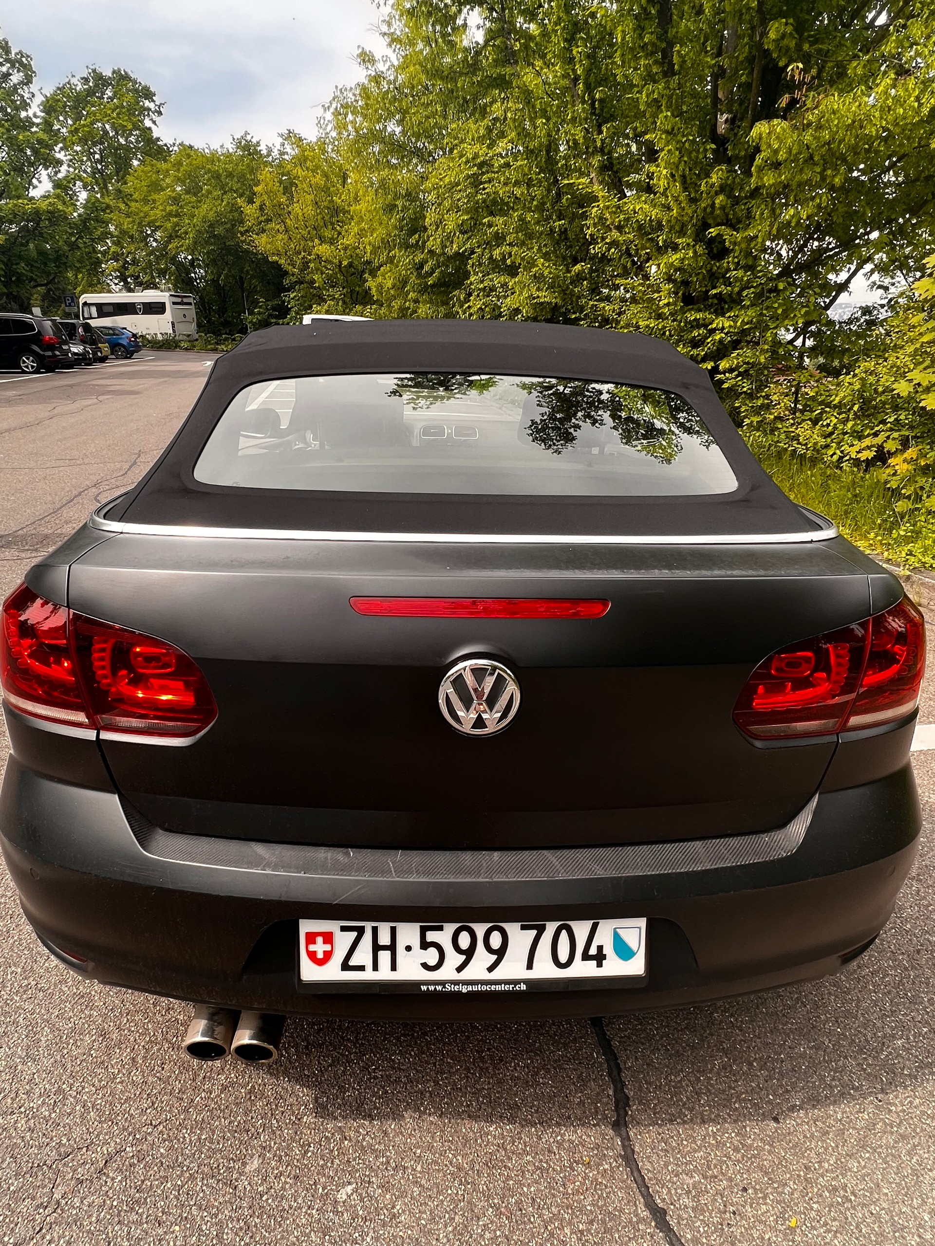 VW Golf Cabrio 2.0 TDI BMT DSG-image-16
