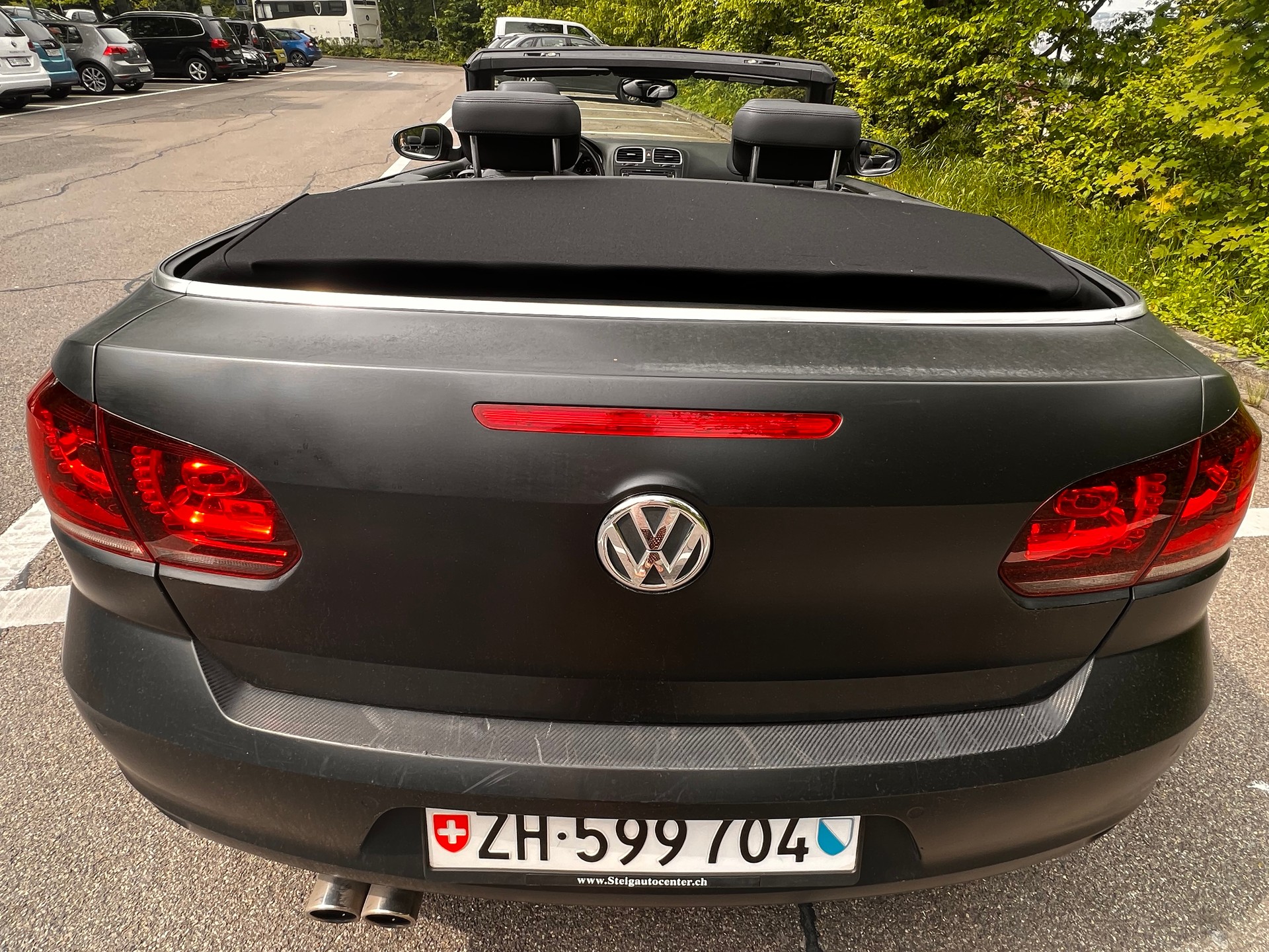 VW Golf Cabrio 2.0 TDI BMT DSG-image-4